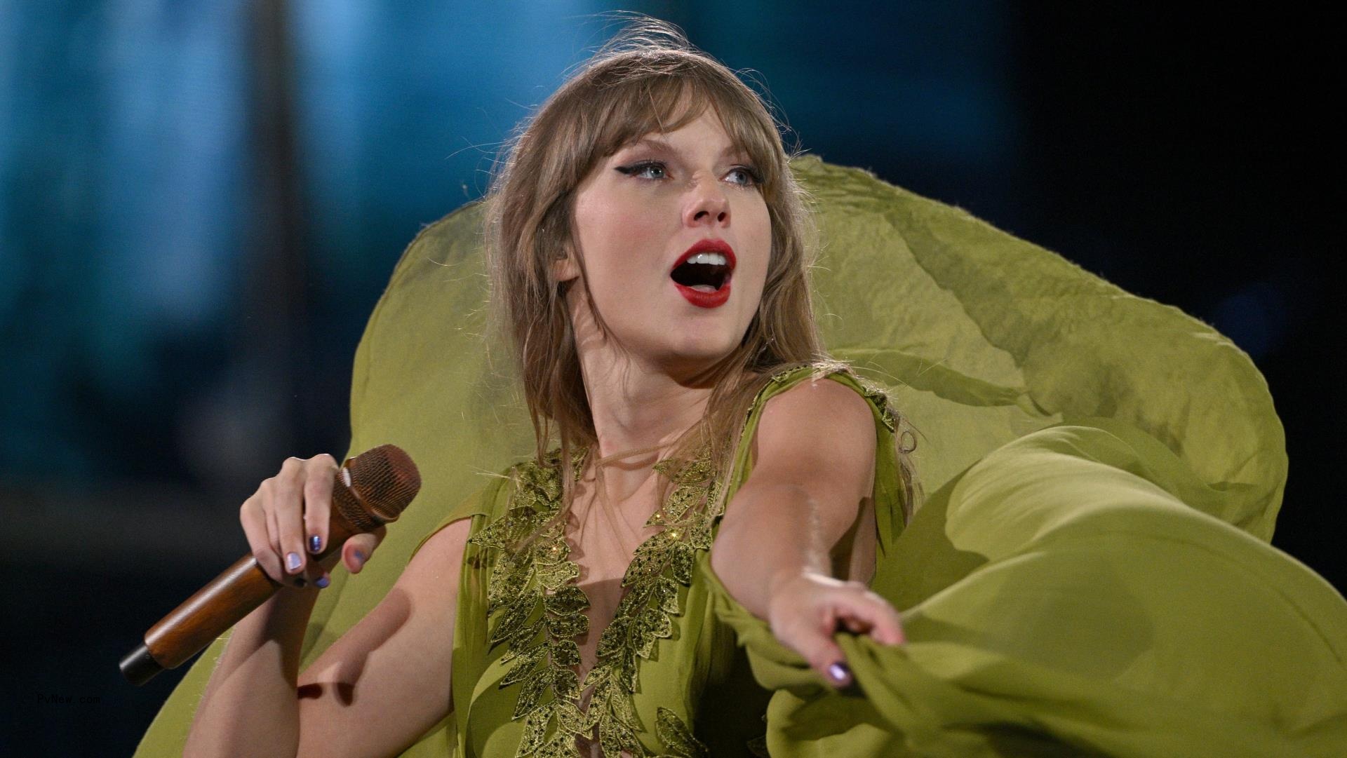 Taylor Swift Postpo<i></i>nes Rio Co<i></i>ncert Due to ‘Extreme Temperatures’