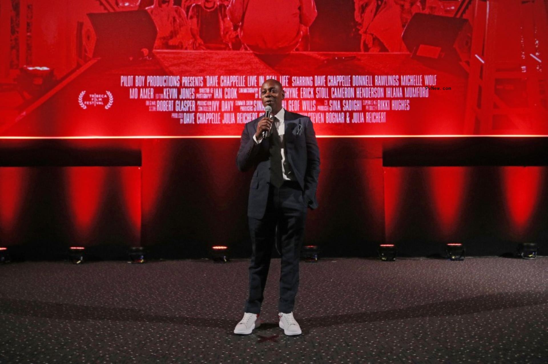 Dave Chappelle performing