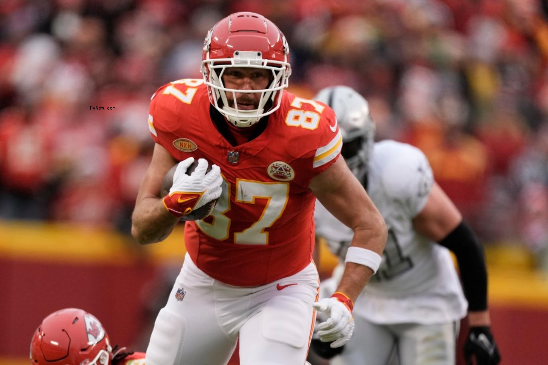 Kansas City Chiefs tight end Travis Kelce in uniform