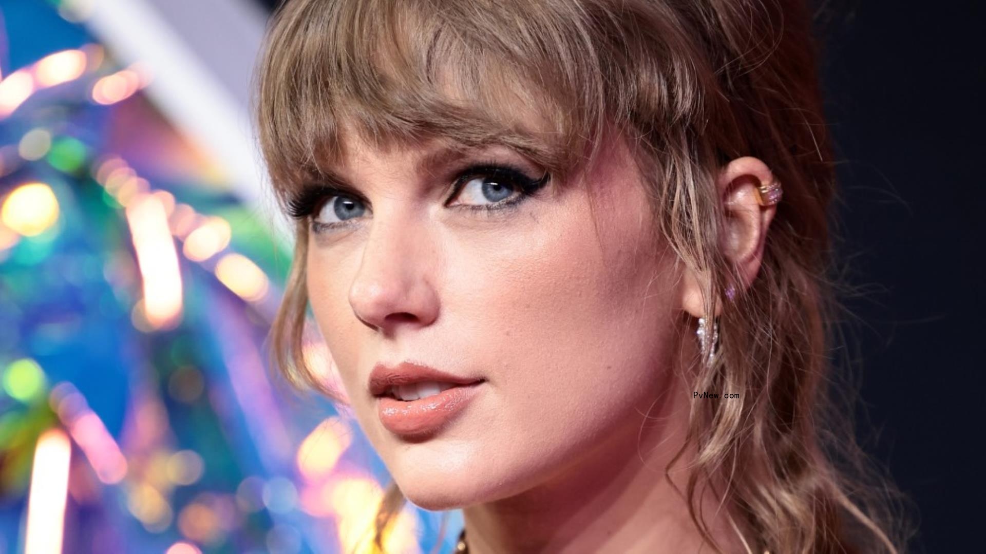 Taylor Swift Named Apple Music’s Artist of the Year; Morgan Wallen Tops Global So<i></i>ngs Chart