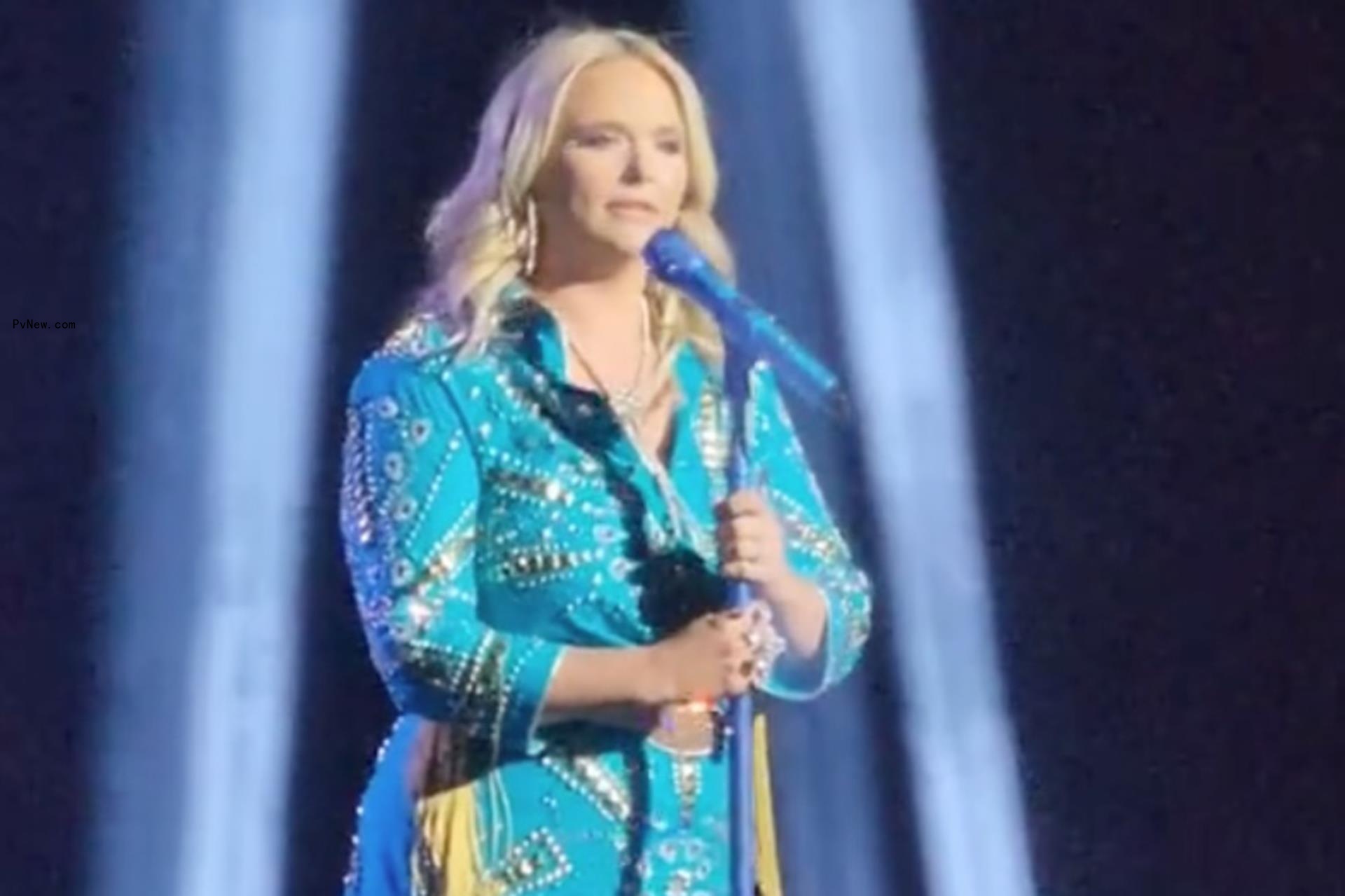 Miranda Lambert performing.
