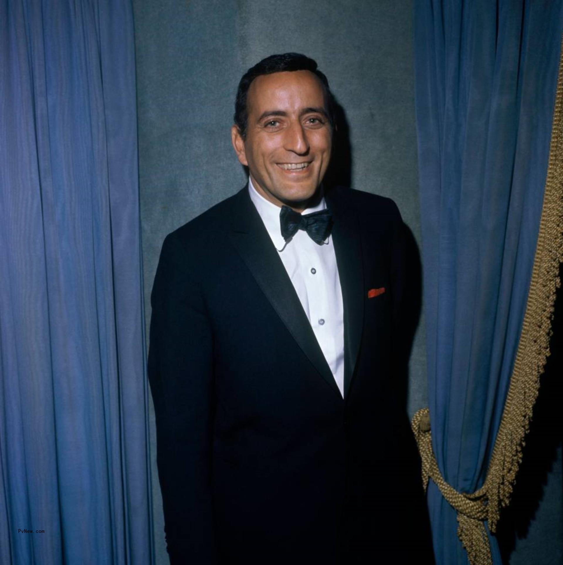 Tony Bennett.