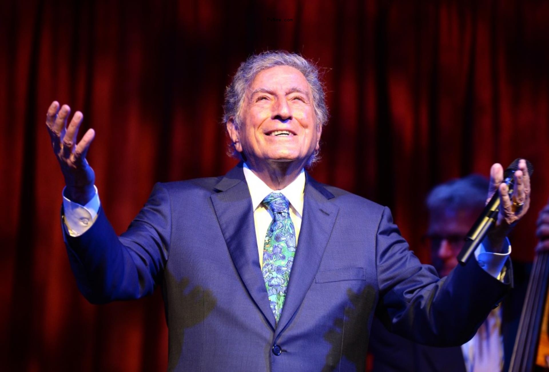 Tony Bennett.