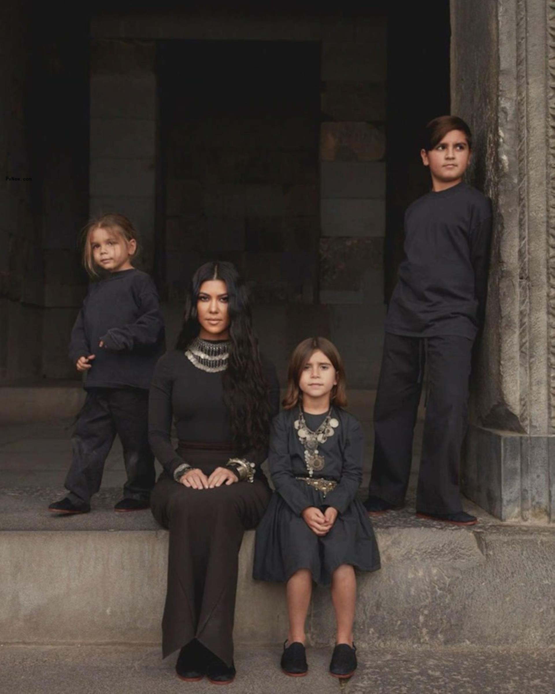 Reign Disick, Kourtney Kardashian, Penelope Disick and Mason Disick