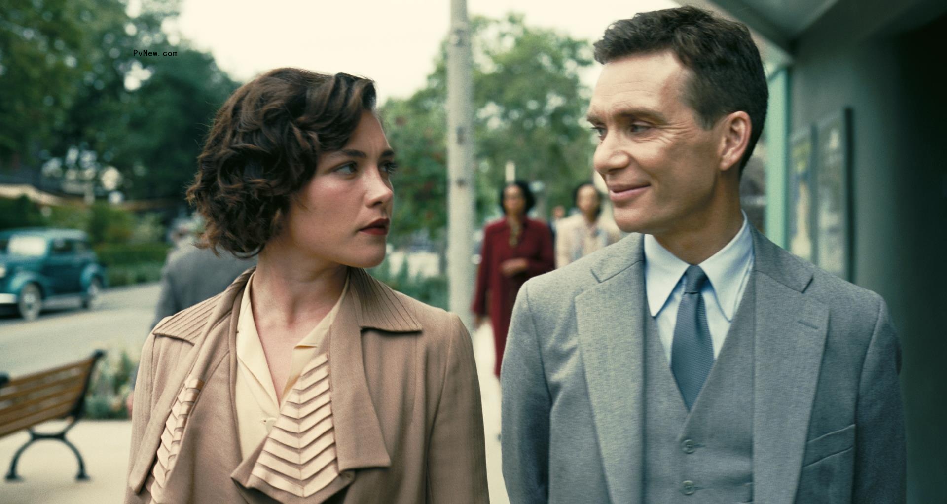 Florence Pugh and Cillian Murphy in Oppenheimer