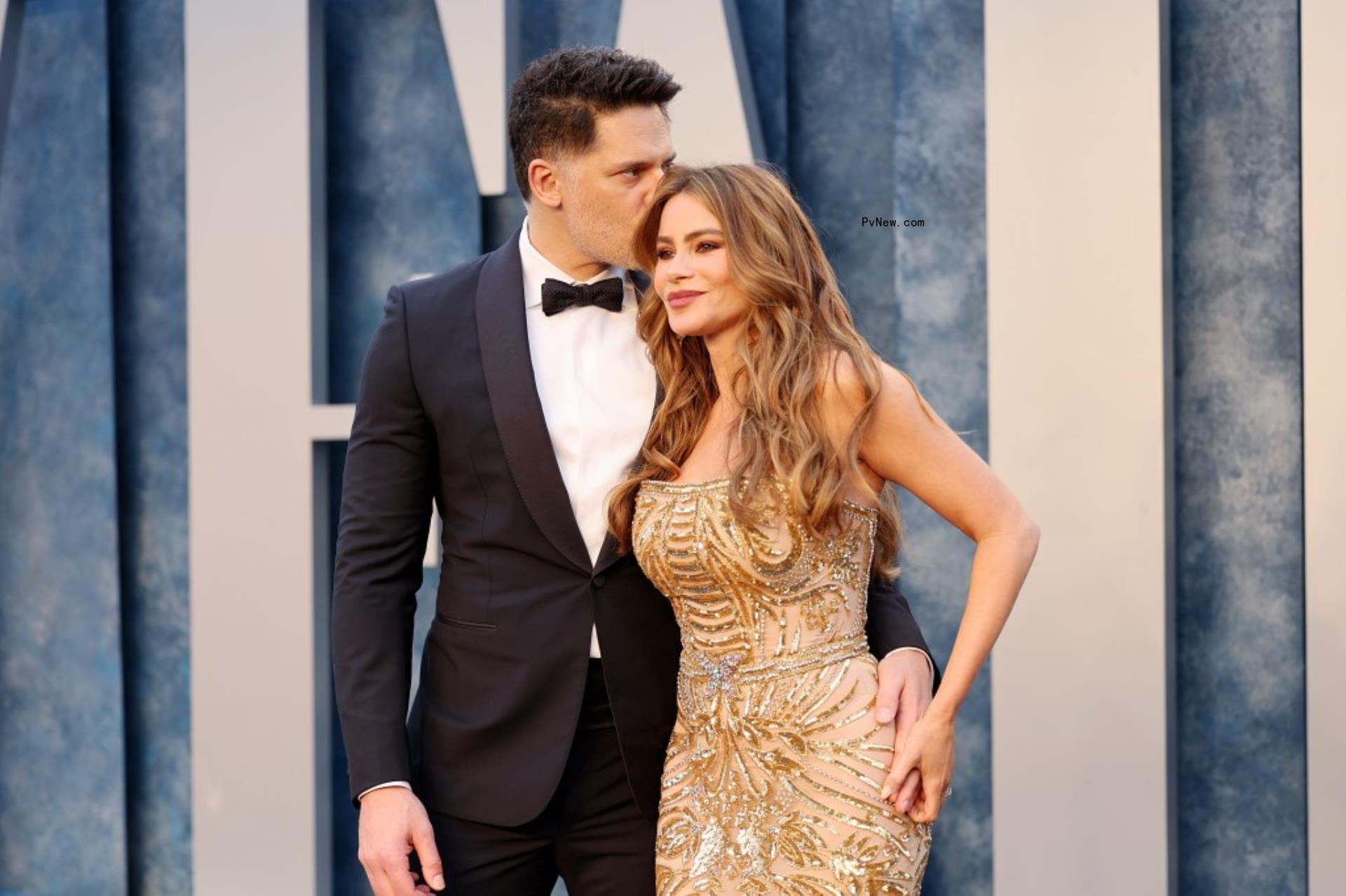 Sofía Vergara, Joe Manganiello on the red carpet