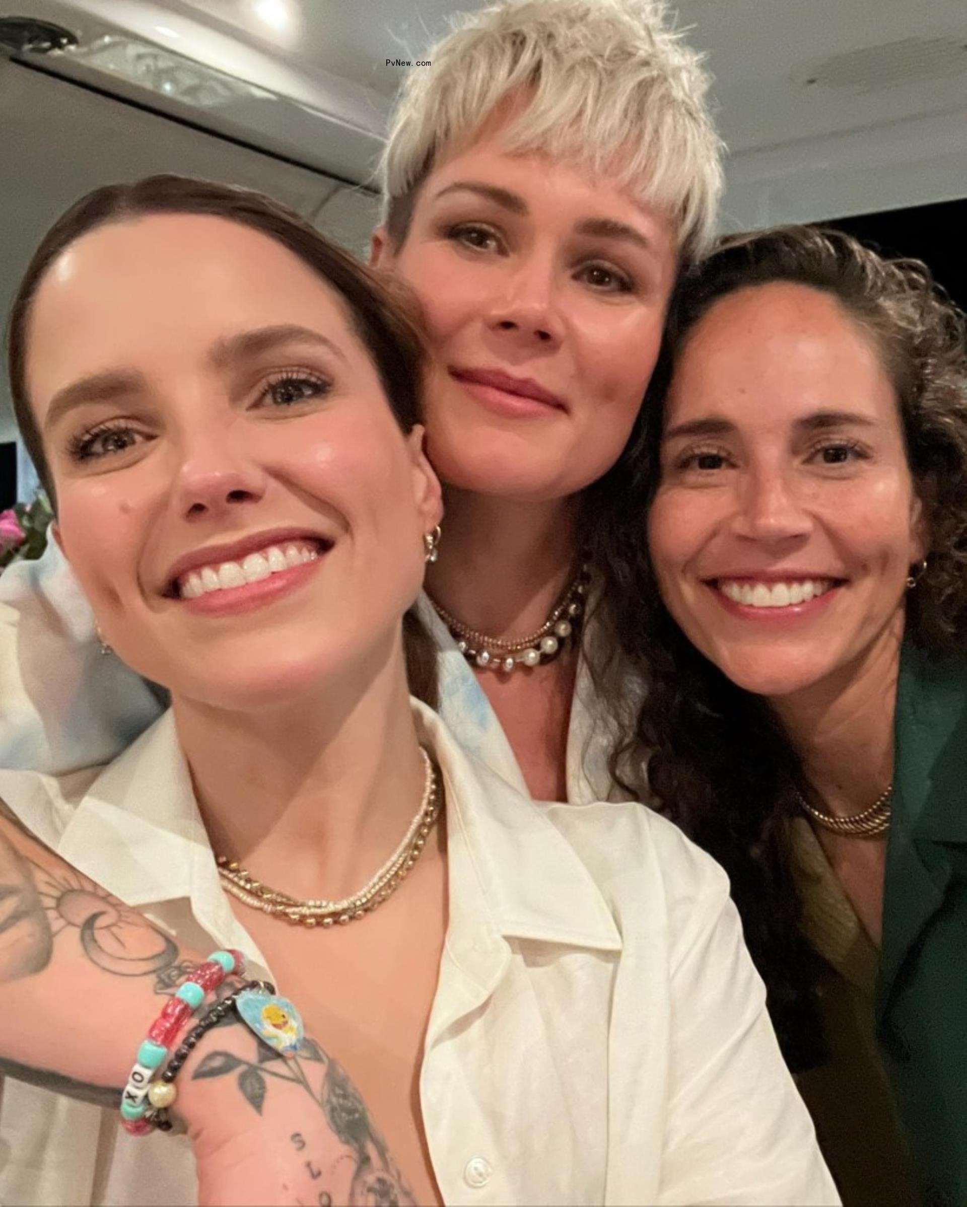 ashlyn harris and sophia bush selfie