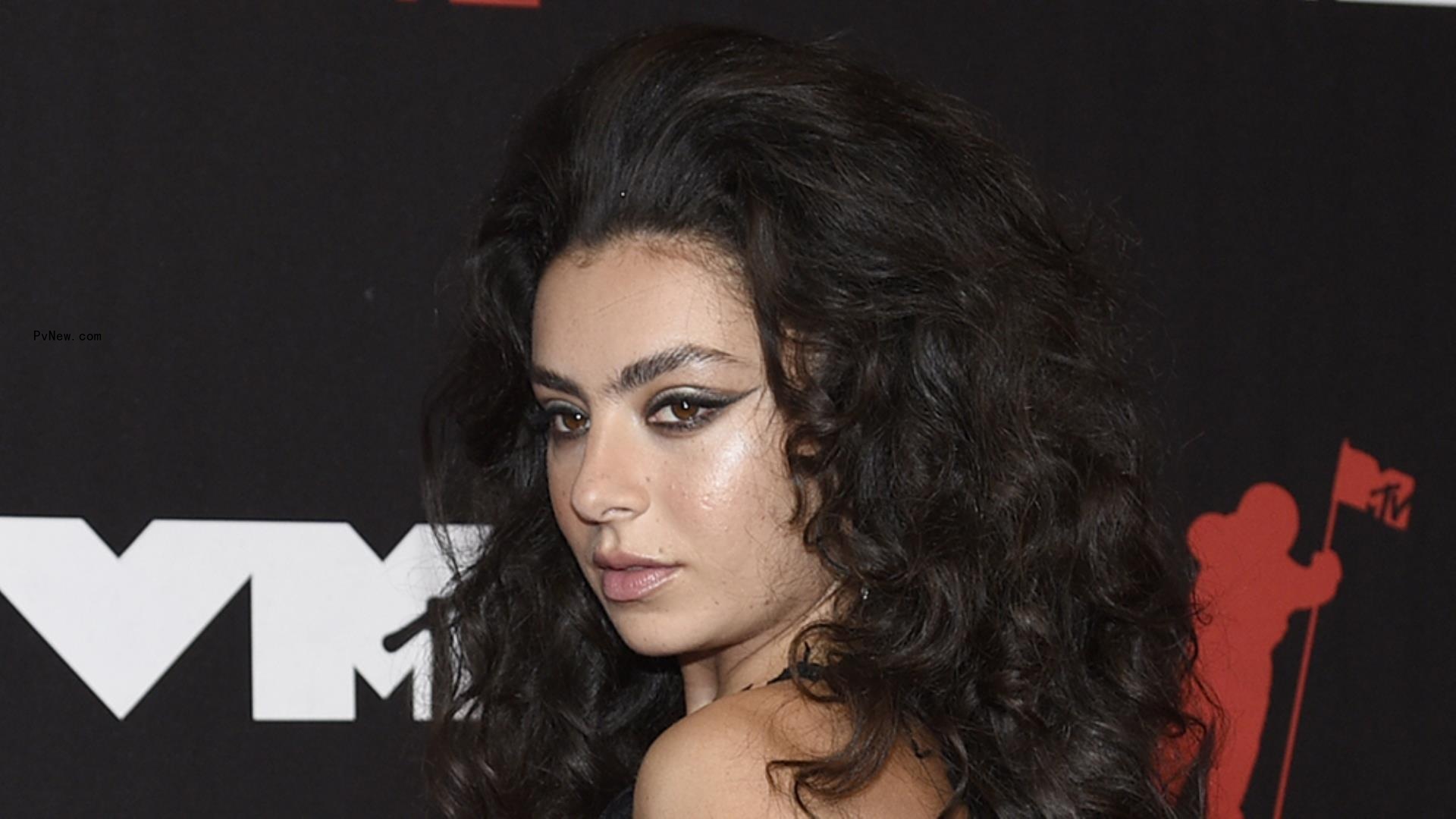 Charli XCX Exits ‘Saturday Night Live’ Musical Performance Hours Ahead of Airtime Due to ‘Limited Crew’ Caused by Omicron Spike