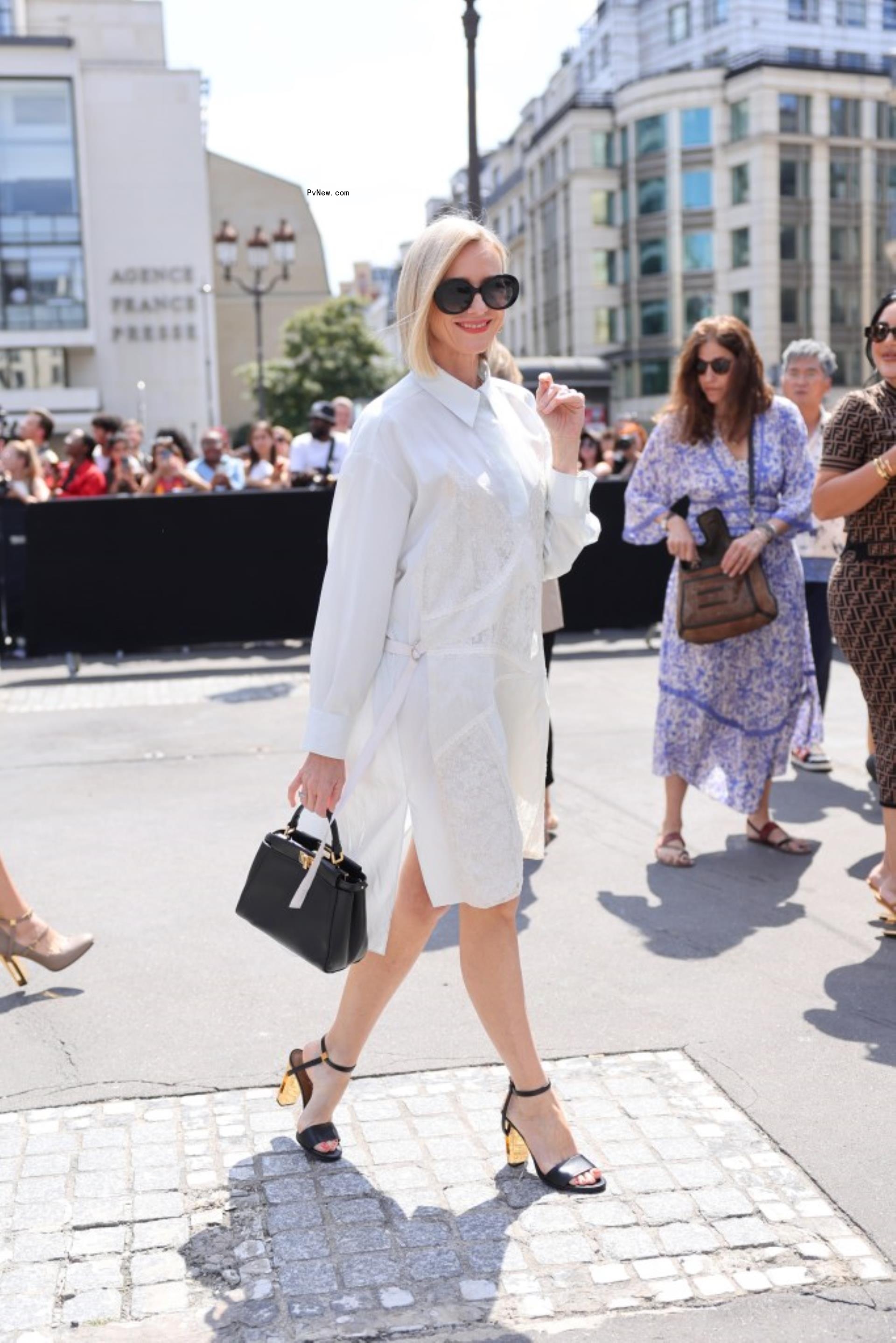Naomi Watts in Paris.