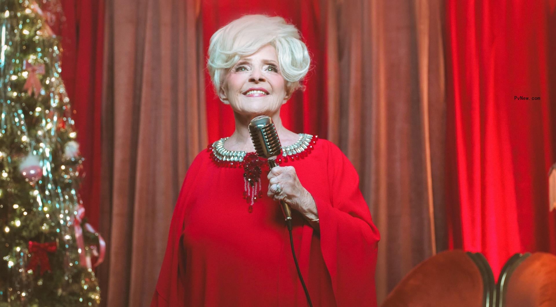 Brenda Lee on Hitting No. 1 With ‘Rockin’ Around the Christmas Tree,’ After Record-Breaking 65-Year Climb: ‘You Can’t Keep a Good Song Down’