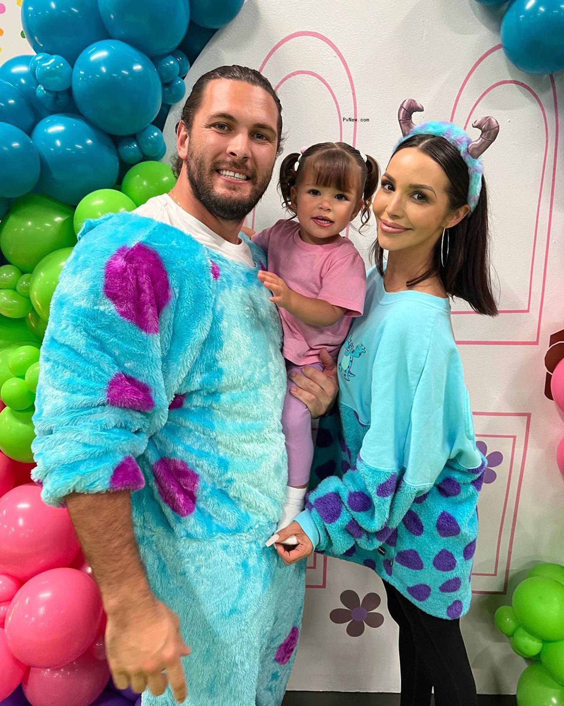 Brock Davies, Scheana Shay and daughter Summer