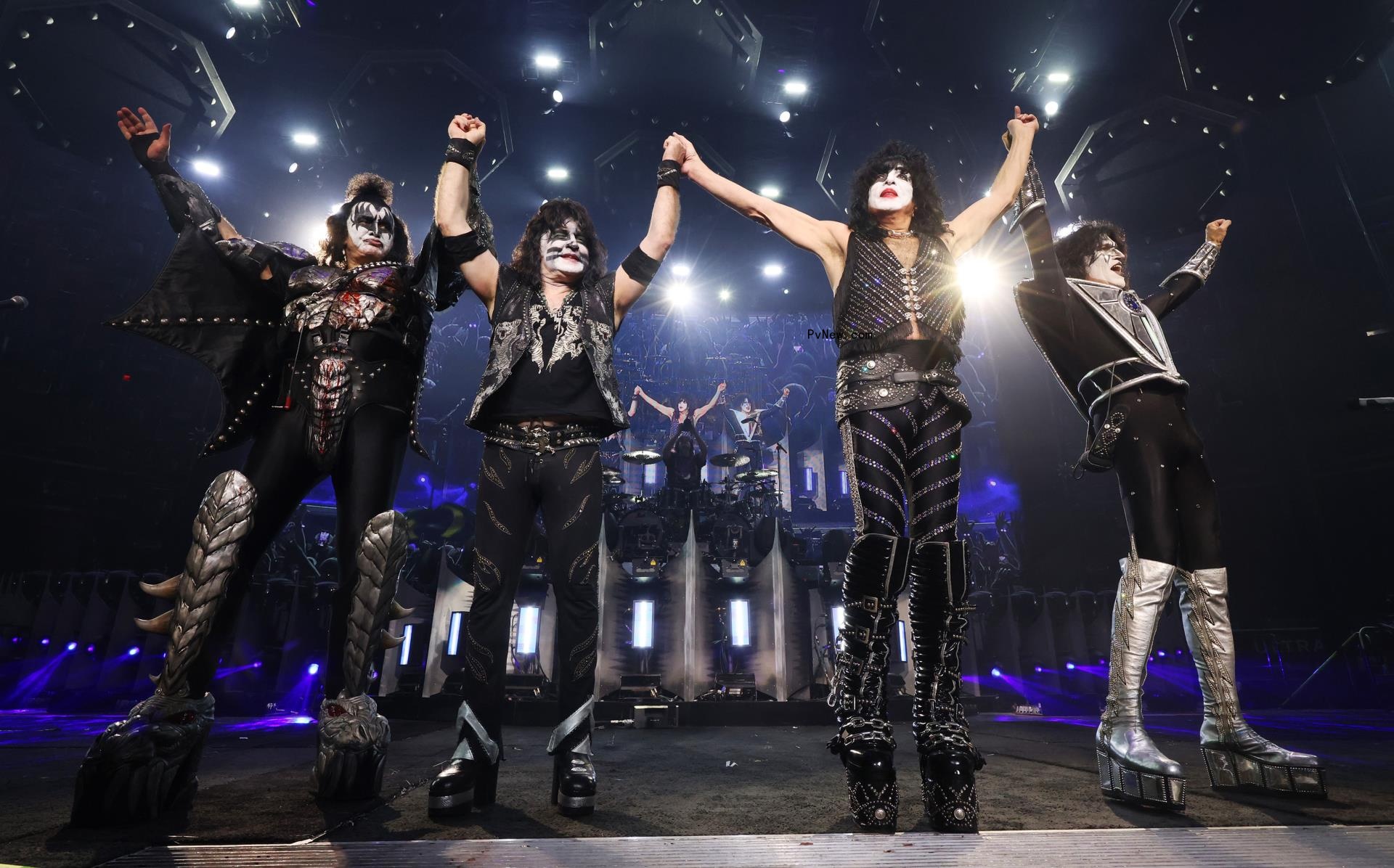 Kiss Says Farewell at Madison Square Garden, Before Passing the Torch to Band’s Avatar Successors: Co<i></i>ncert Review