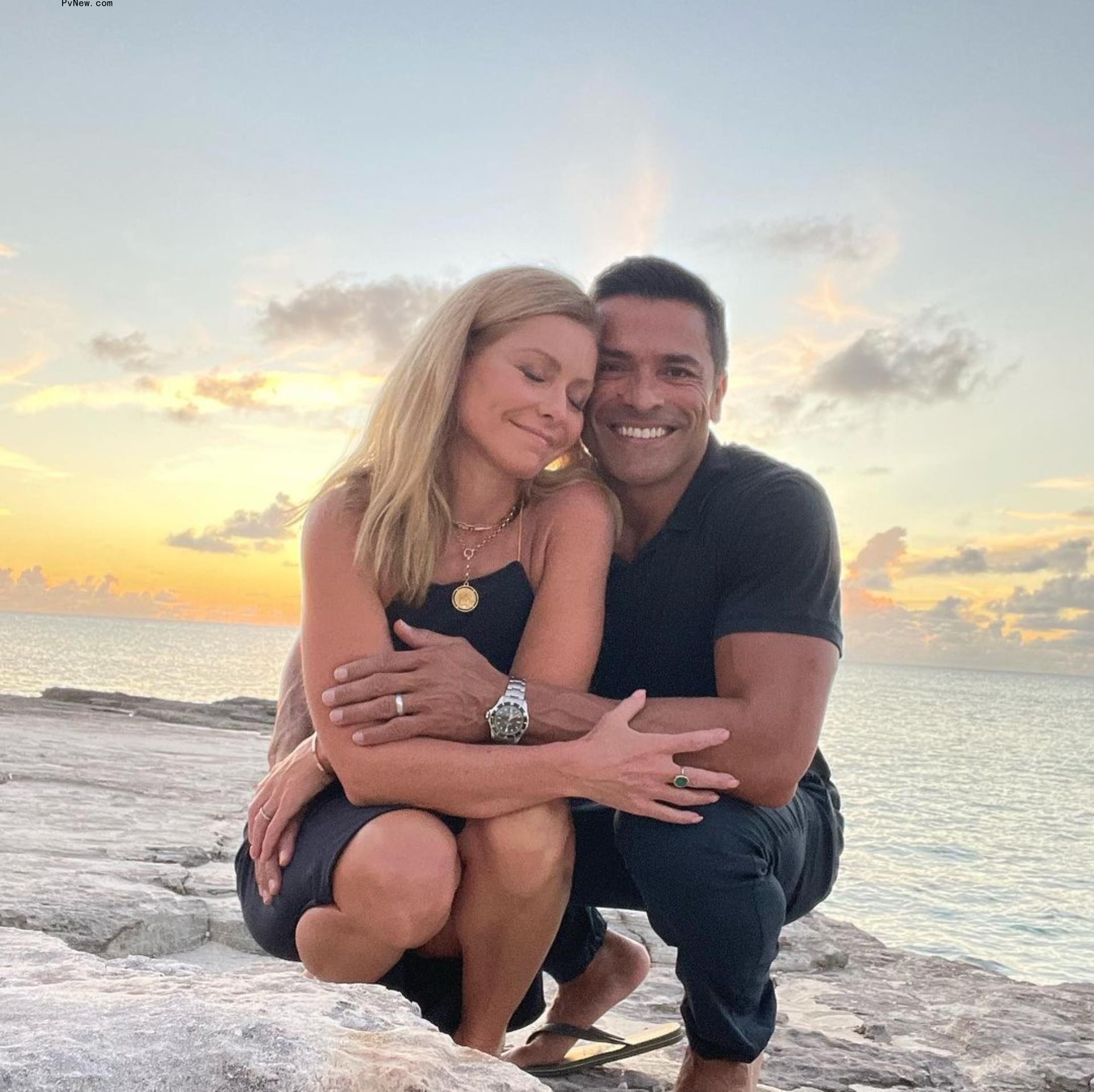 Kelly Ripa and Mark Consuelos