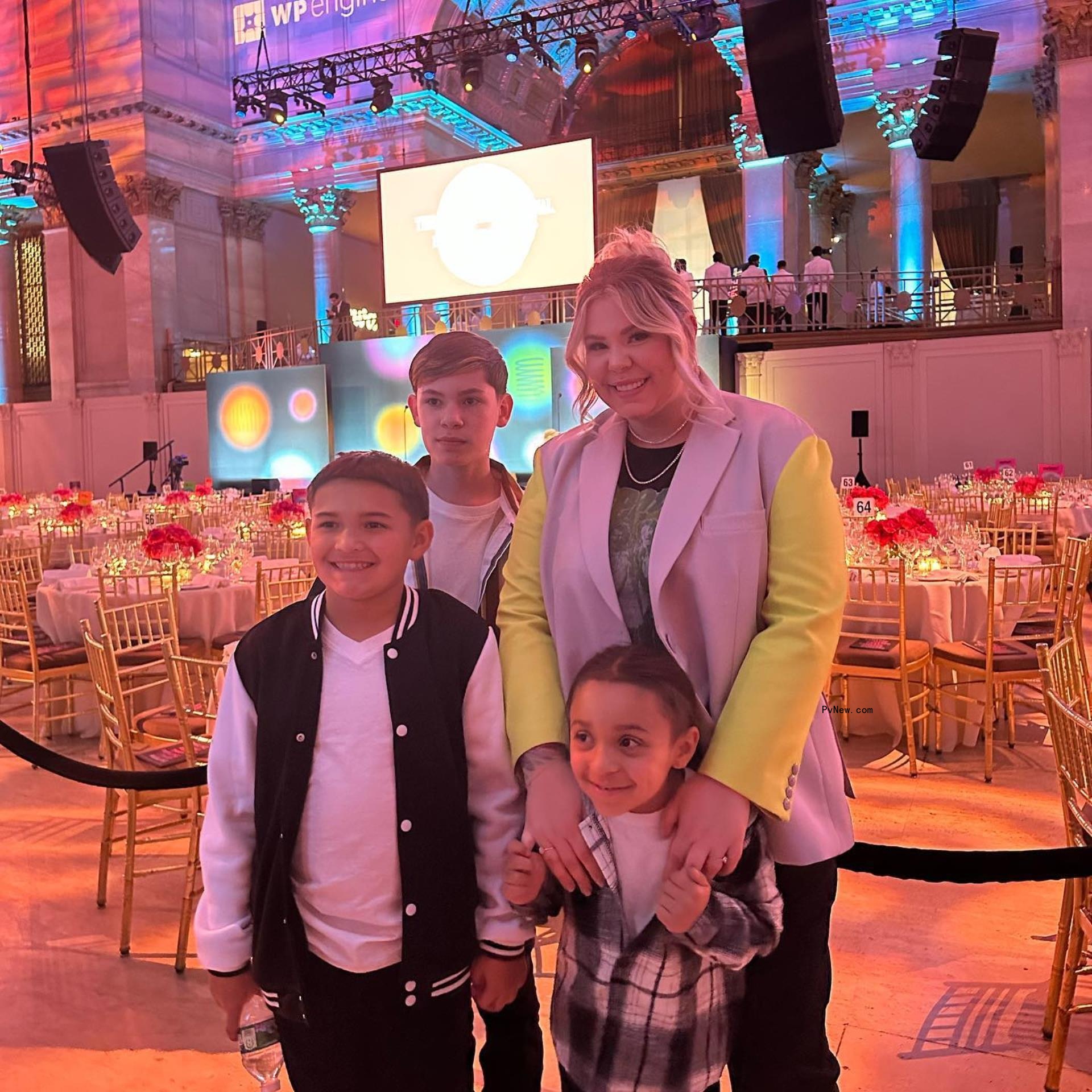 Kailyn Lowry with three of her kids.