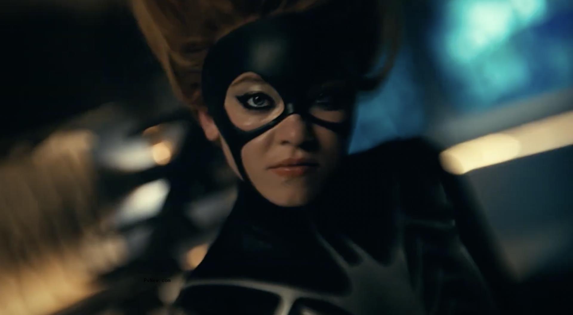 ‘Madame Web’ Trailer: Dakota Johnson and Sydney Sweeney Get Spidey Powers in Marvel Film