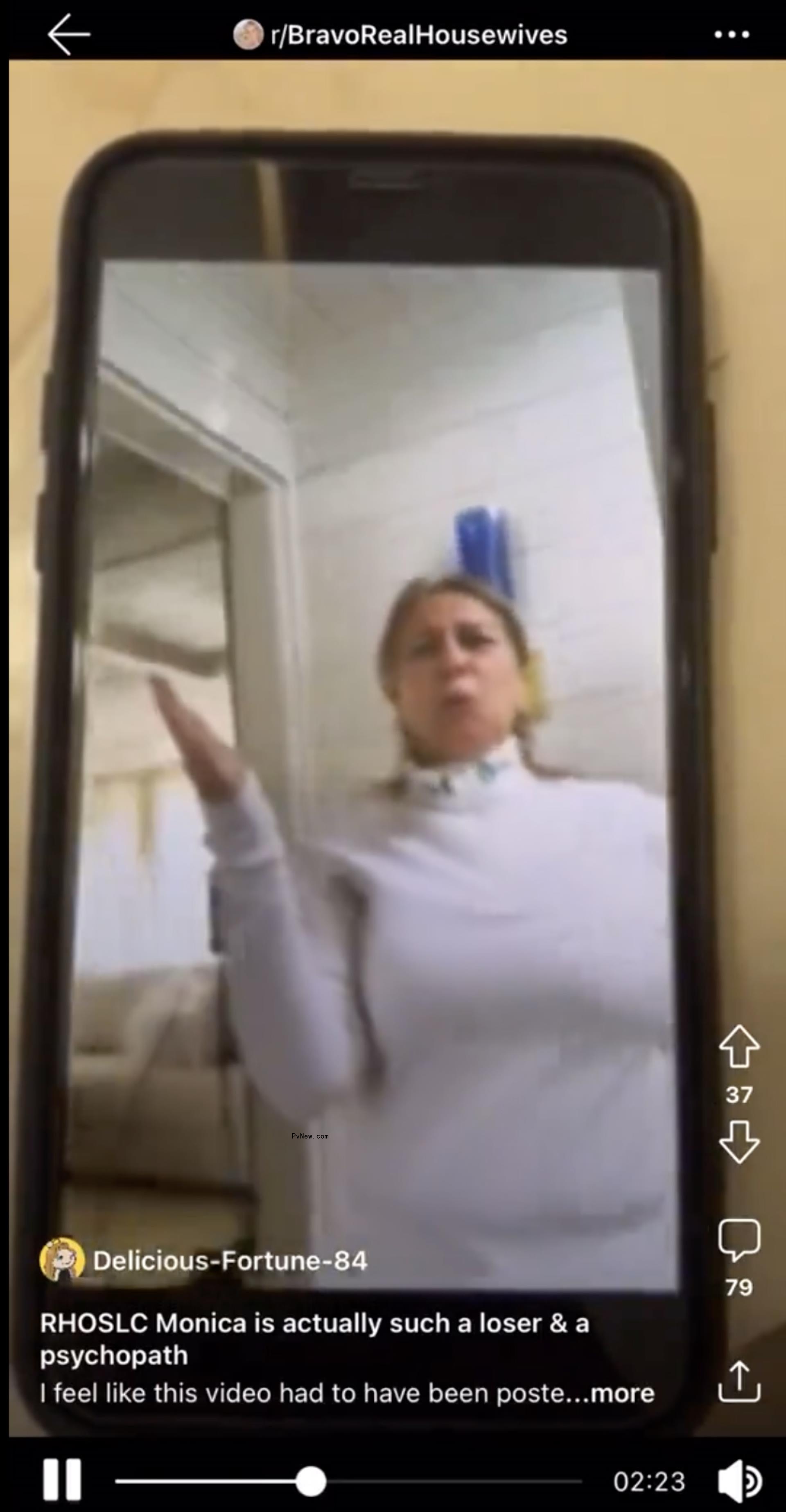 Mo<i></i>nica Garcia's mom screaming in a video