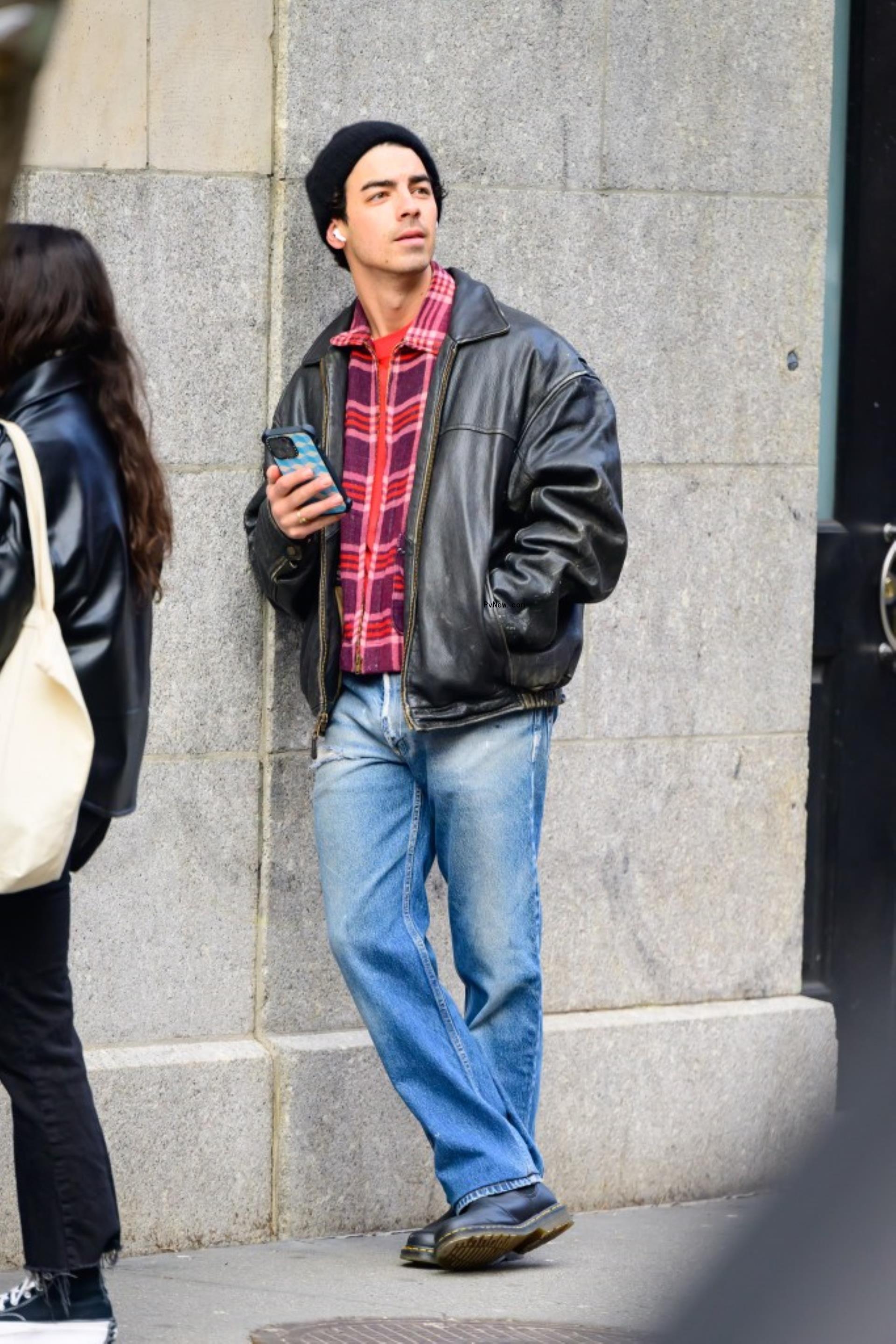 Joe Jonas.
