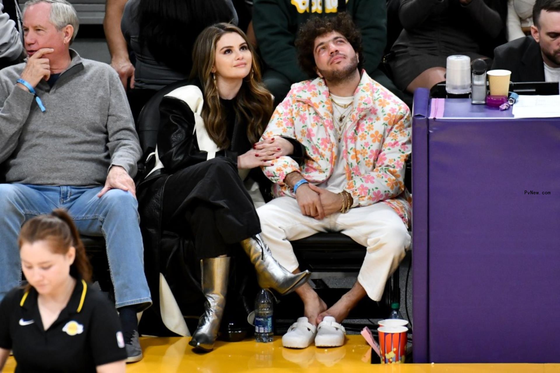 Benny Blanco and Selena Gomez at the Lakers game.