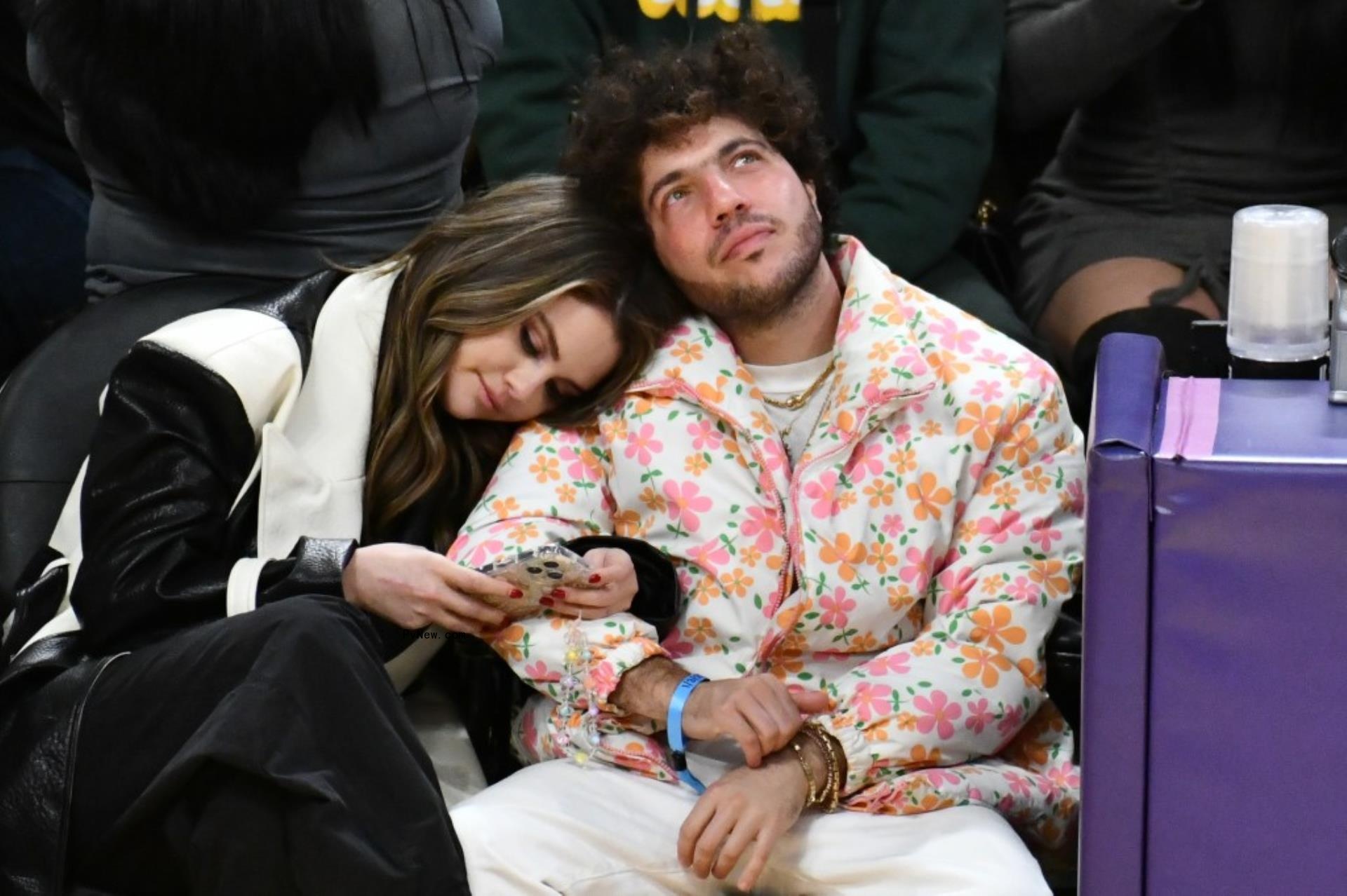 Selena Gomez and Benny Blanco at the Lakers game.