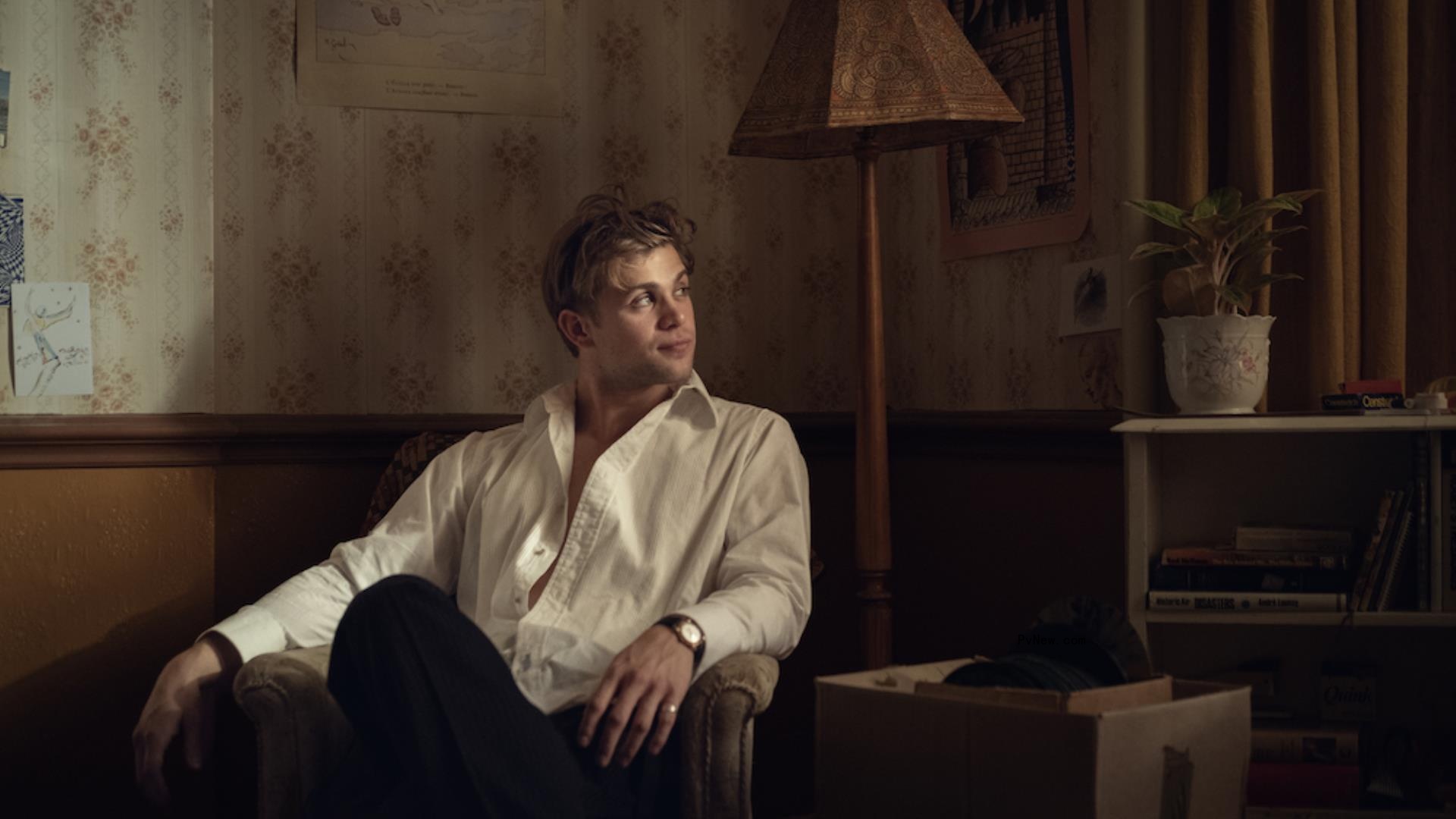 ‘One Day’ Star Leo Woodall on Tackling Dexter’s Emotions and the Pressures of Stepping Into a Leading Role After ‘The White Lotus’
