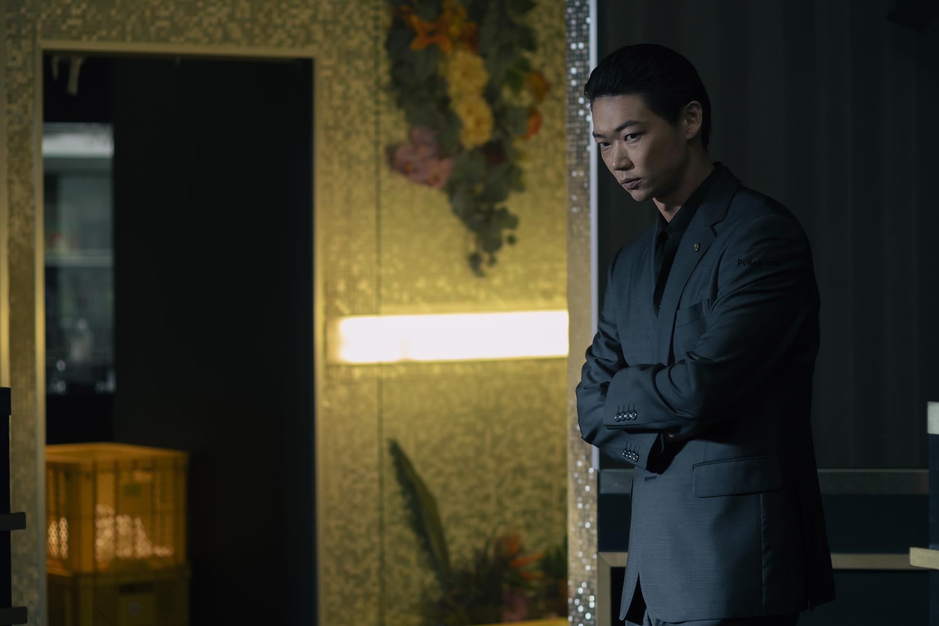 Ansel Elgort and Ken Watanabe Break Down the Explosive ‘Tokyo Vice’ Season 2 Premiere: ‘Jake Is Being a Very Bad Boy’