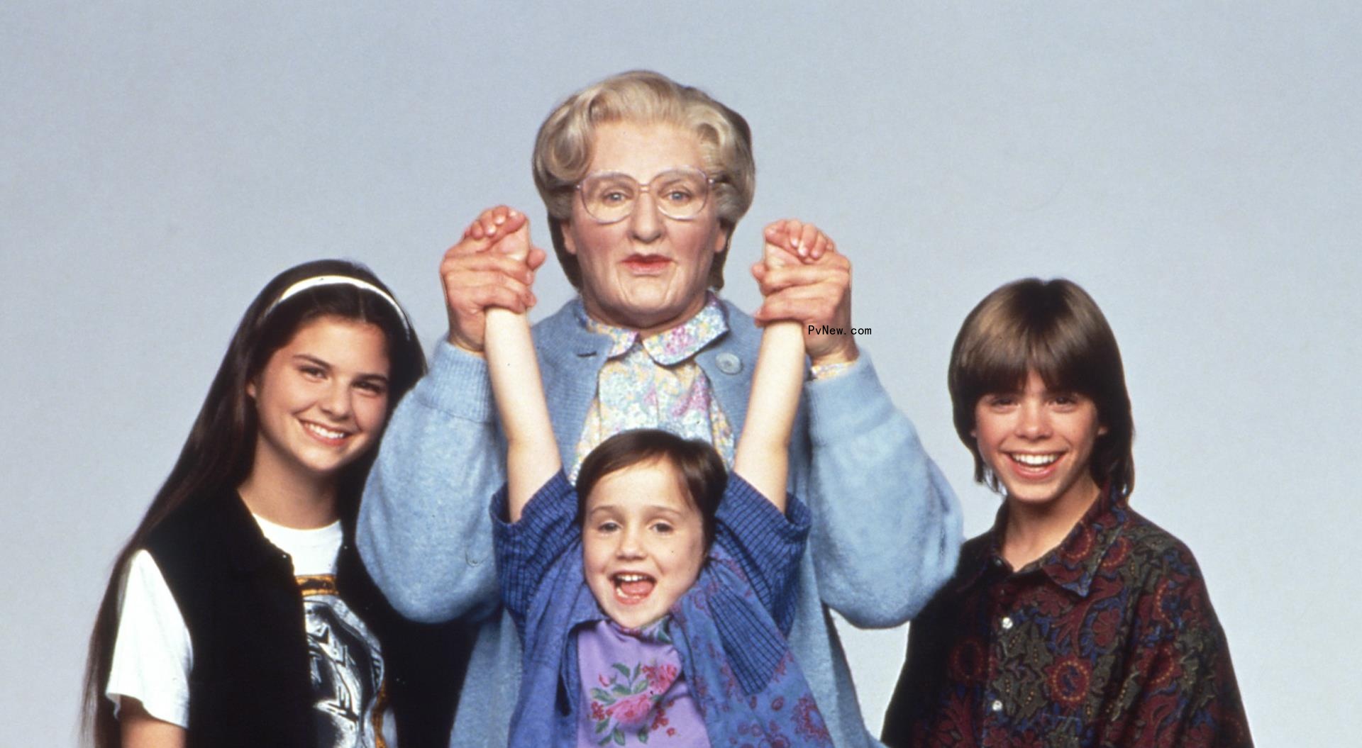 Robin Williams Read a ‘Really Strong’ s<i></i>cript for ‘Mrs. Doubtfire 2’ Before His Death and Had o<i></i>nly One Question: ‘Do I Have to Be in the Suit as Much This Time?’