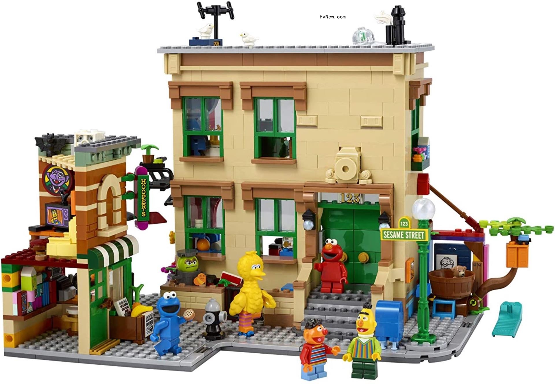 The Absolute Best Pop-Culture Lego Sets to Gift This Year: From ‘Home Alone’ to ‘Friends’