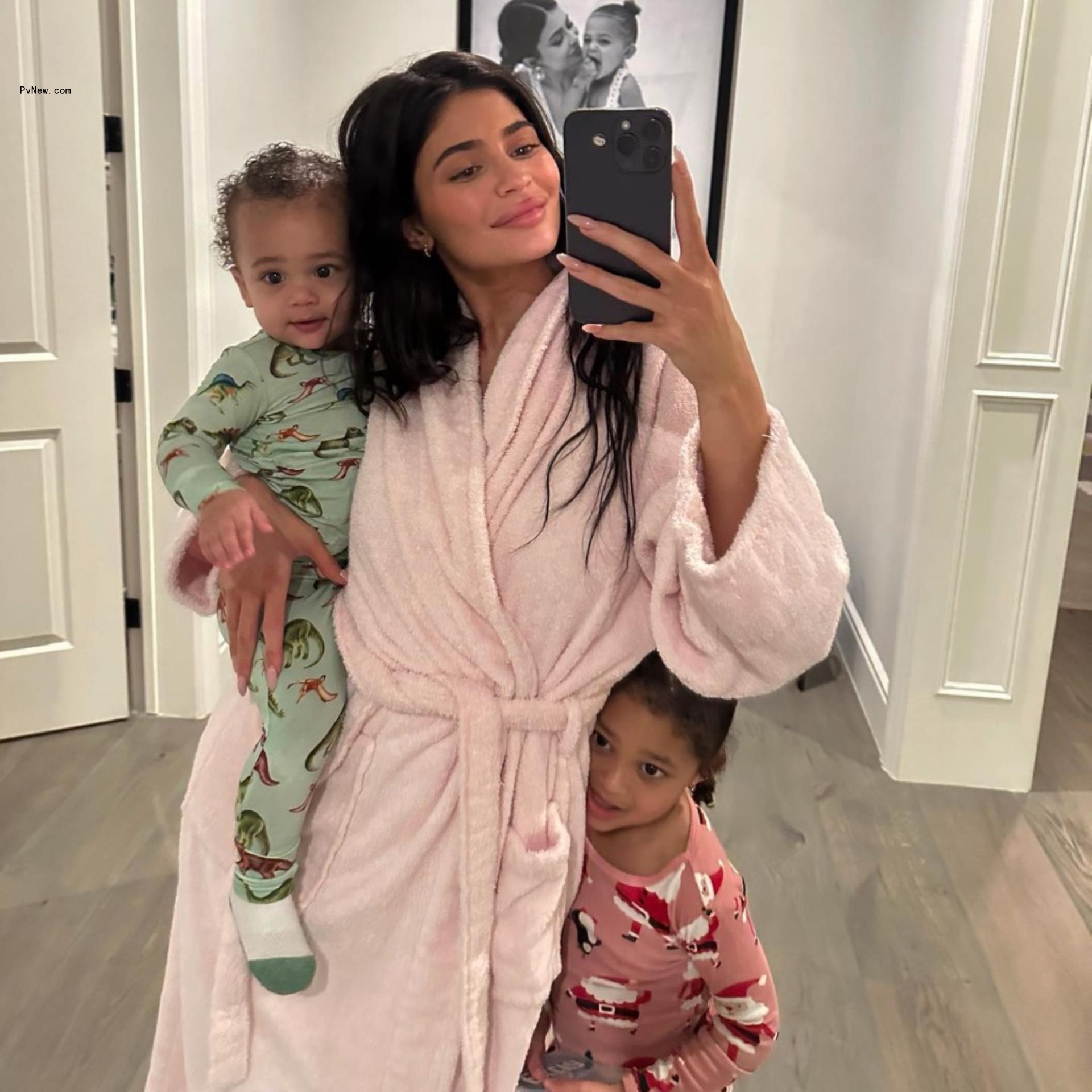 Kylie Jenner, Stormi Webster, Aire Webster