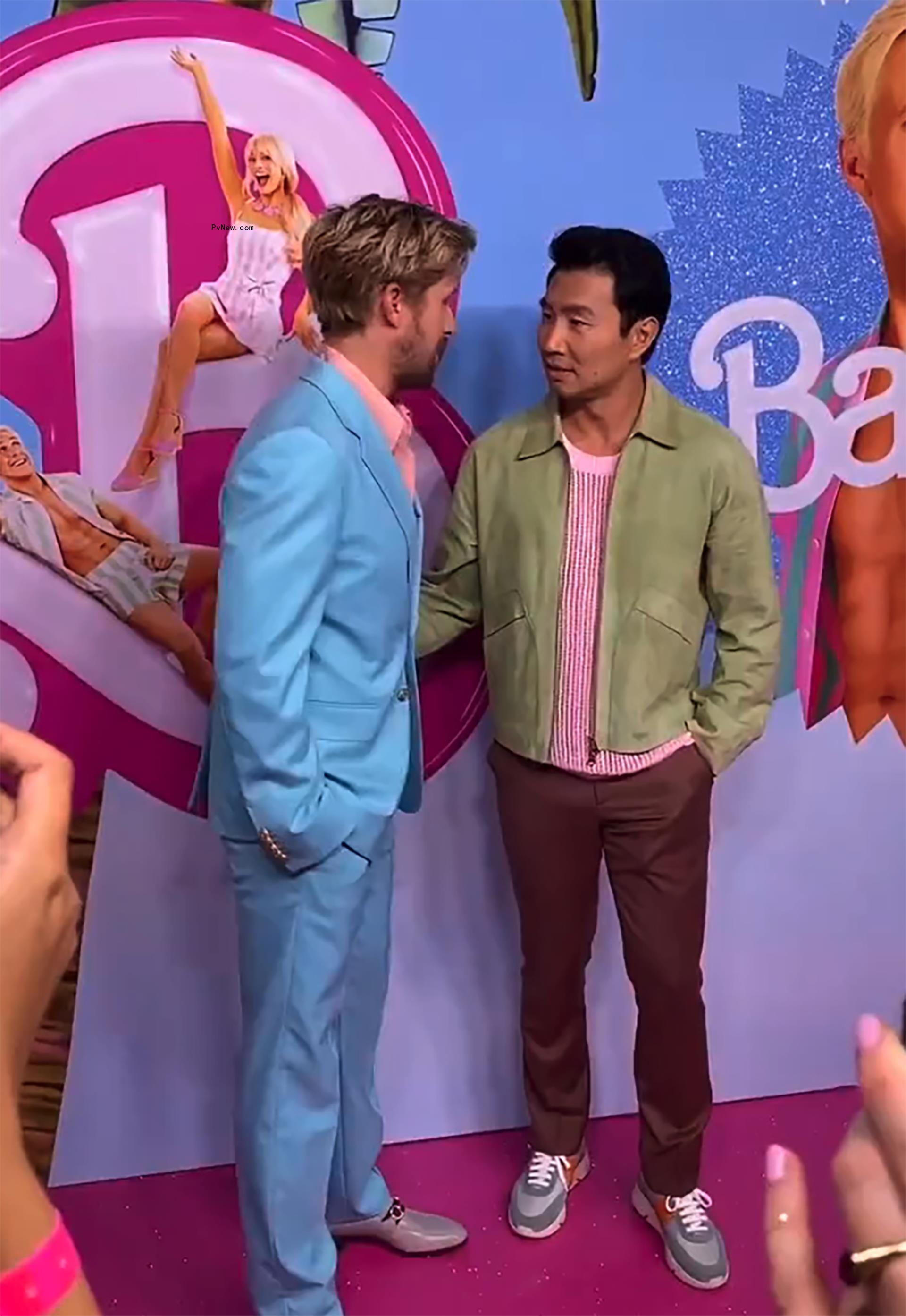 Simu Liu and Ryan Gosling