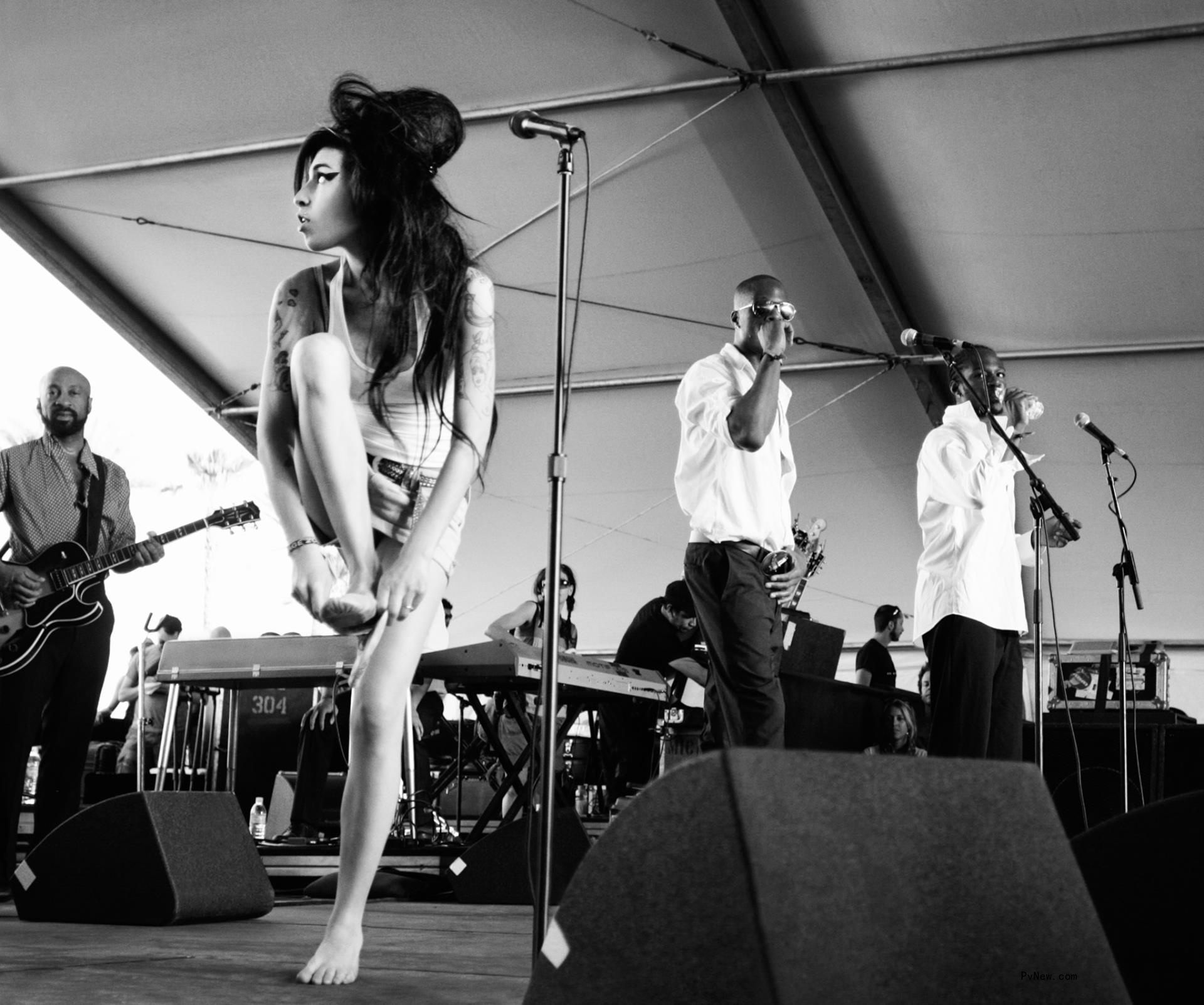 The Strokes, Amy Winehouse, Killers, More Get Star Treatment in Piper Ferguson’s ‘Indie/Seen’ Photo Book