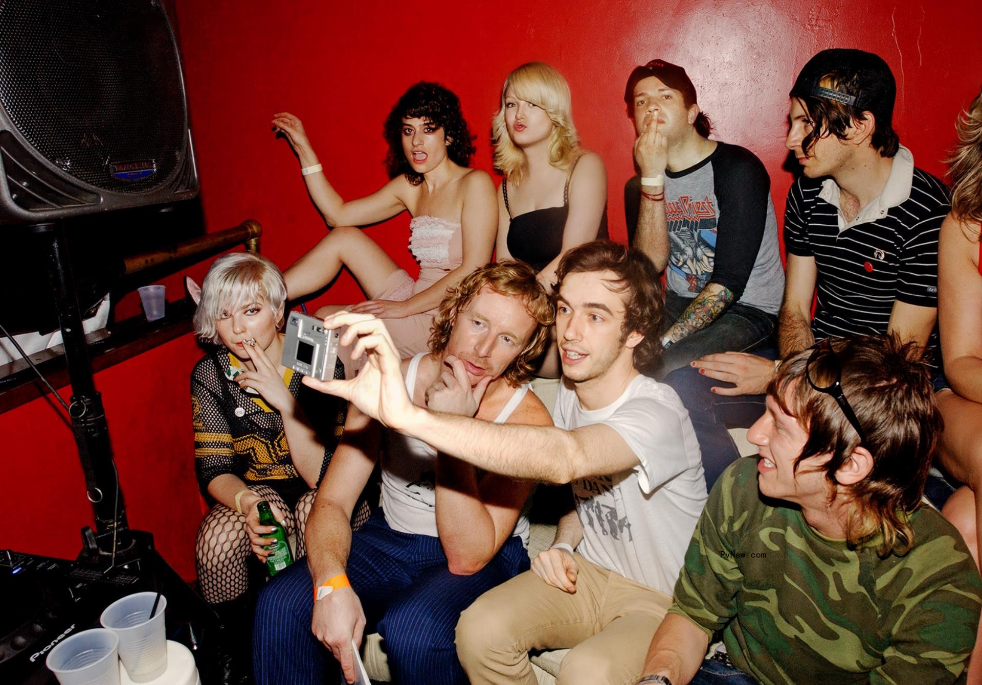 The Strokes, Amy Winehouse, Killers, More Get Star Treatment in Piper Ferguson’s ‘Indie/Seen’ Photo Book