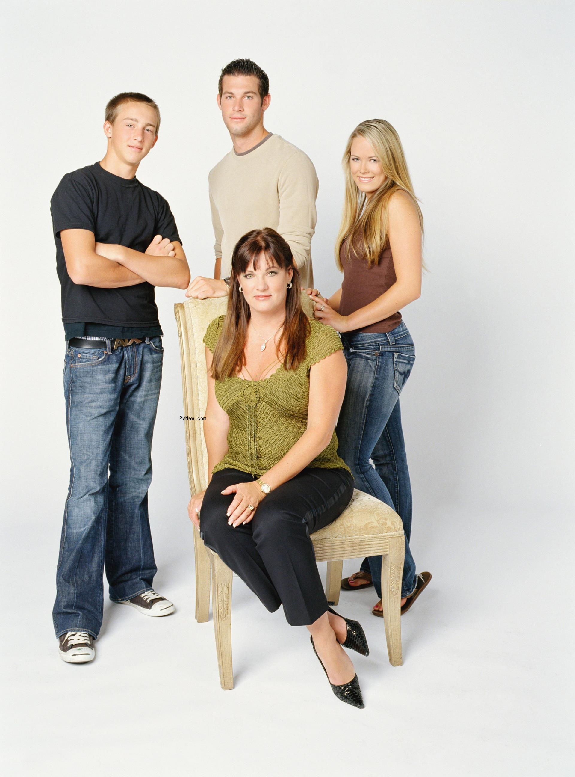 Jeana Keough with kids Shane, Colton and Kara