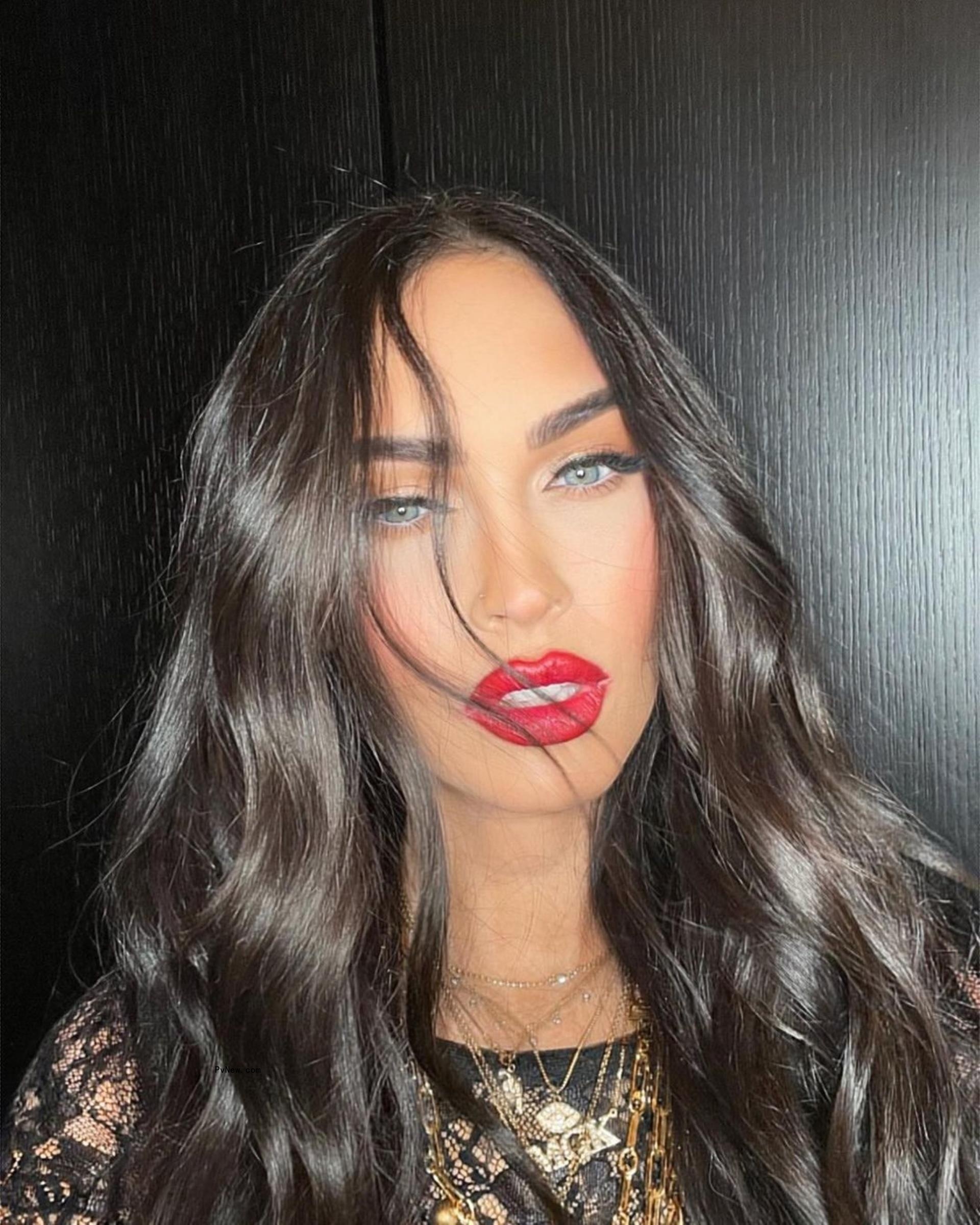 Megan Fox rips ‘psychos’ who accused her of ‘lacking generosity’ for promoting pal’s GoFundMe