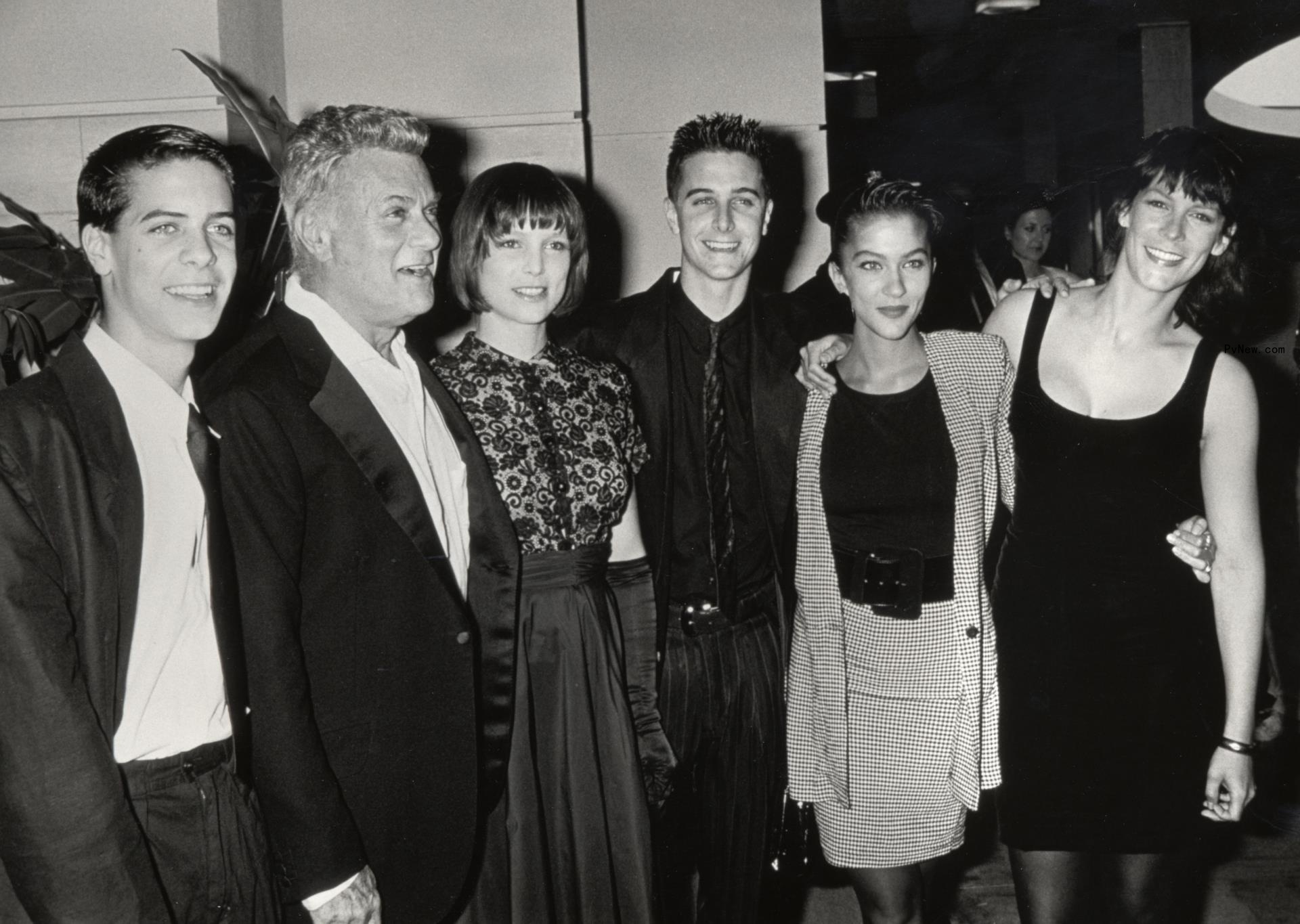 Tony Curtis and his children.