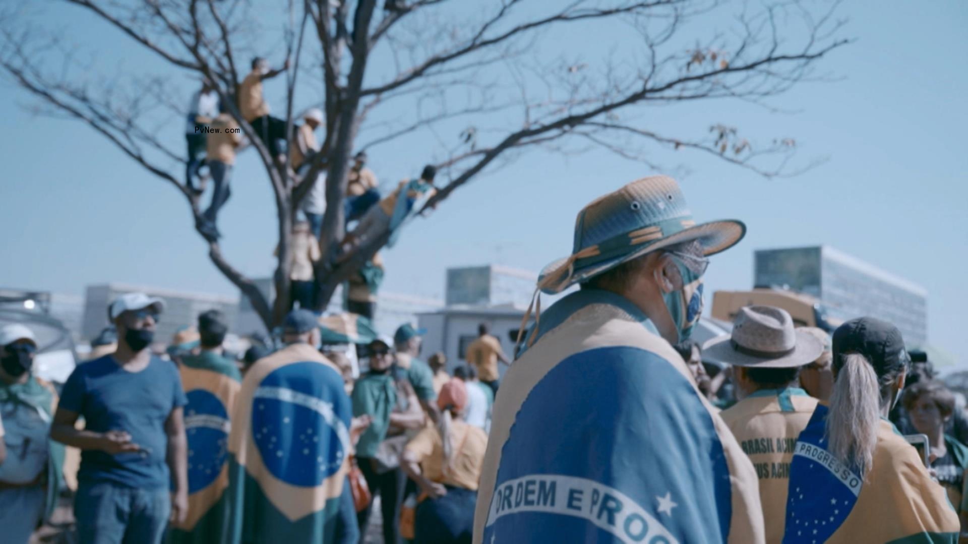 Director Caio Cavechini Explores Divisive Nature of Brazilian Politics in Globo Original Docu Series ‘Extremists.Br’
