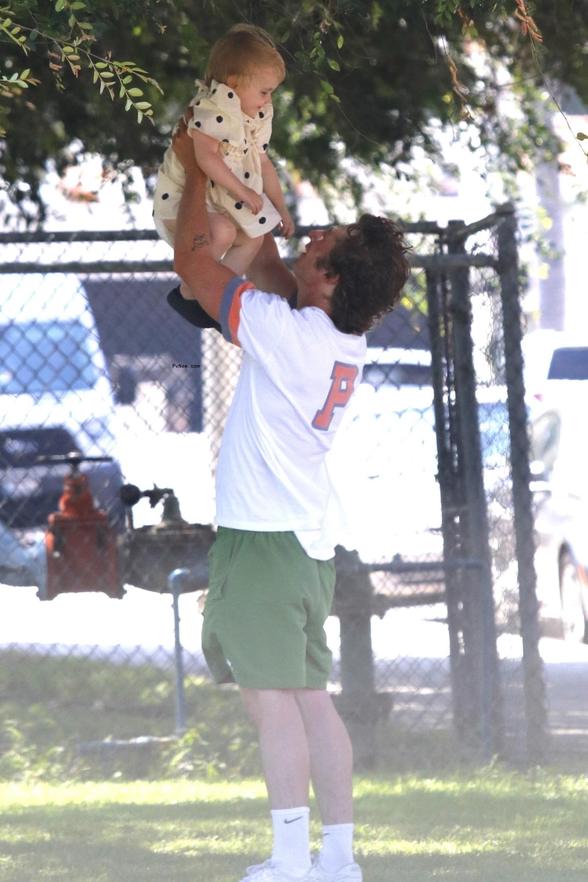 Jeremy Allen White playing with daughter Dolores