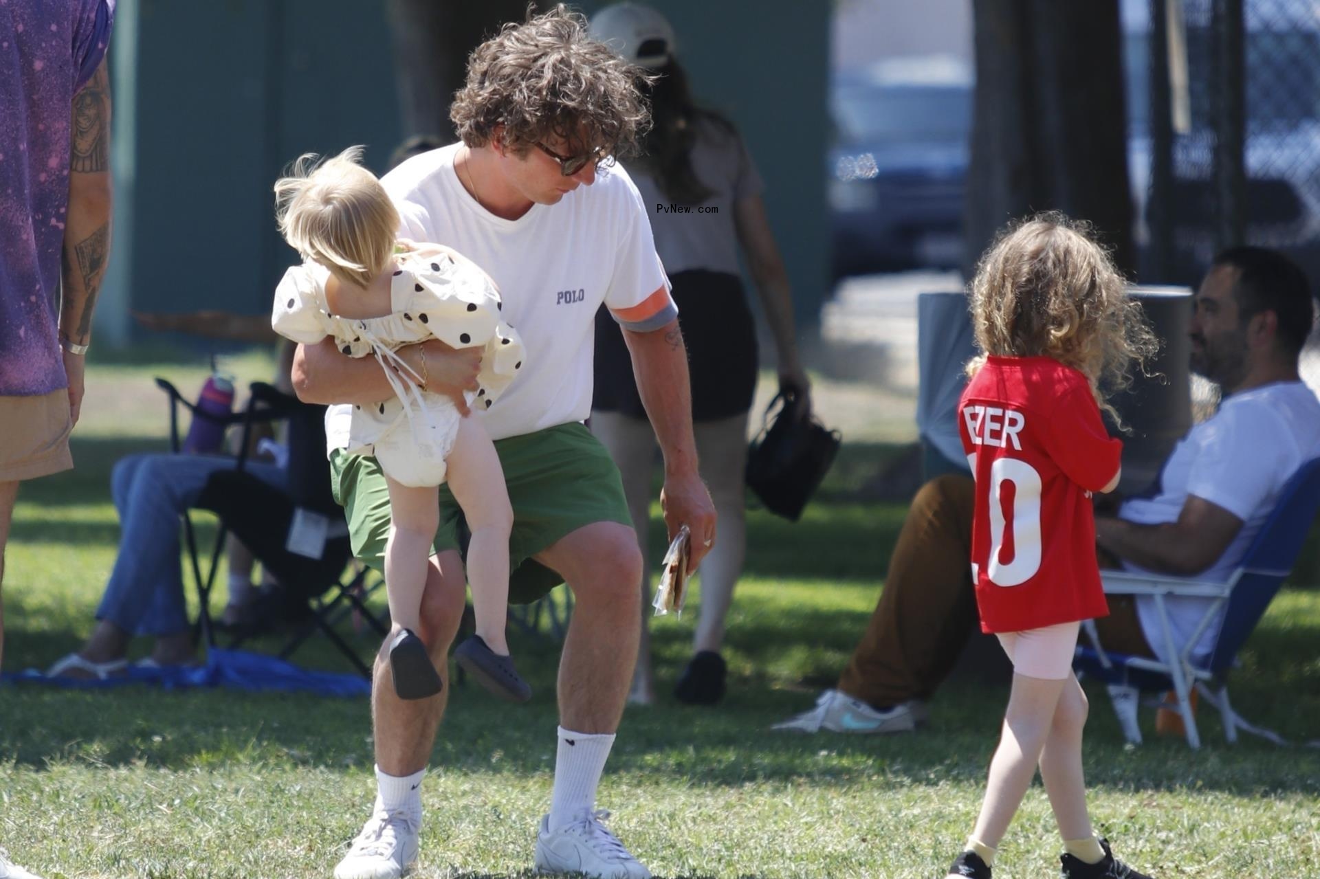 White with his two daughters