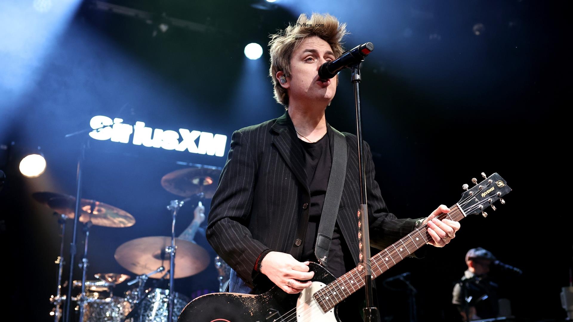 Green Day Previews New Album ‘Saviors’ at Intimate, Hit-Filled Irving Plaza Show