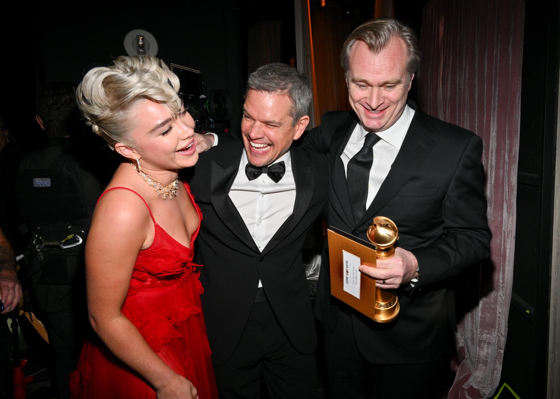 Matt Damon shows off gray hair at Golden Globes 2024.