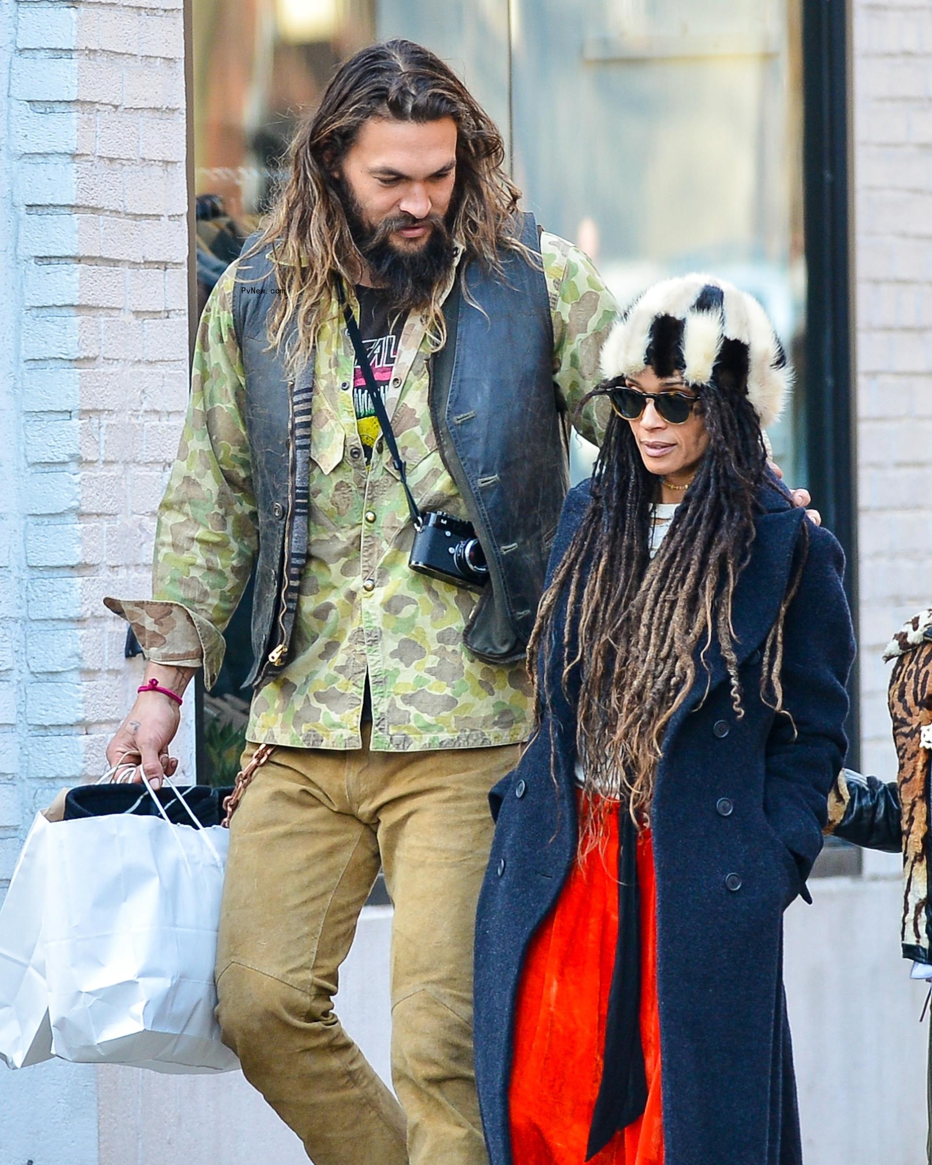 Lisa Bo<i></i>net and Jason Momoa