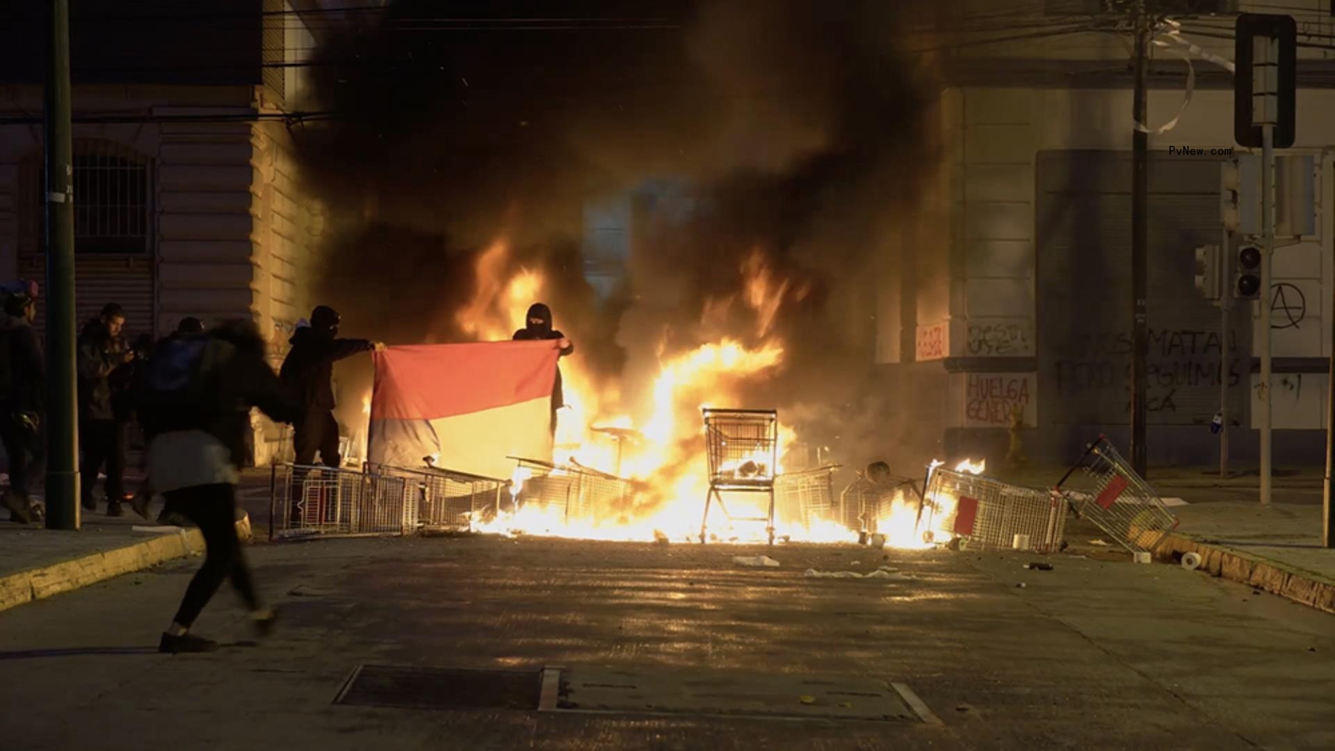 Chile’s Vibrant docu<i></i>mentary Scene at Berlinale With ‘Oasis’ and ‘Towards the Sun, Far From the Center’