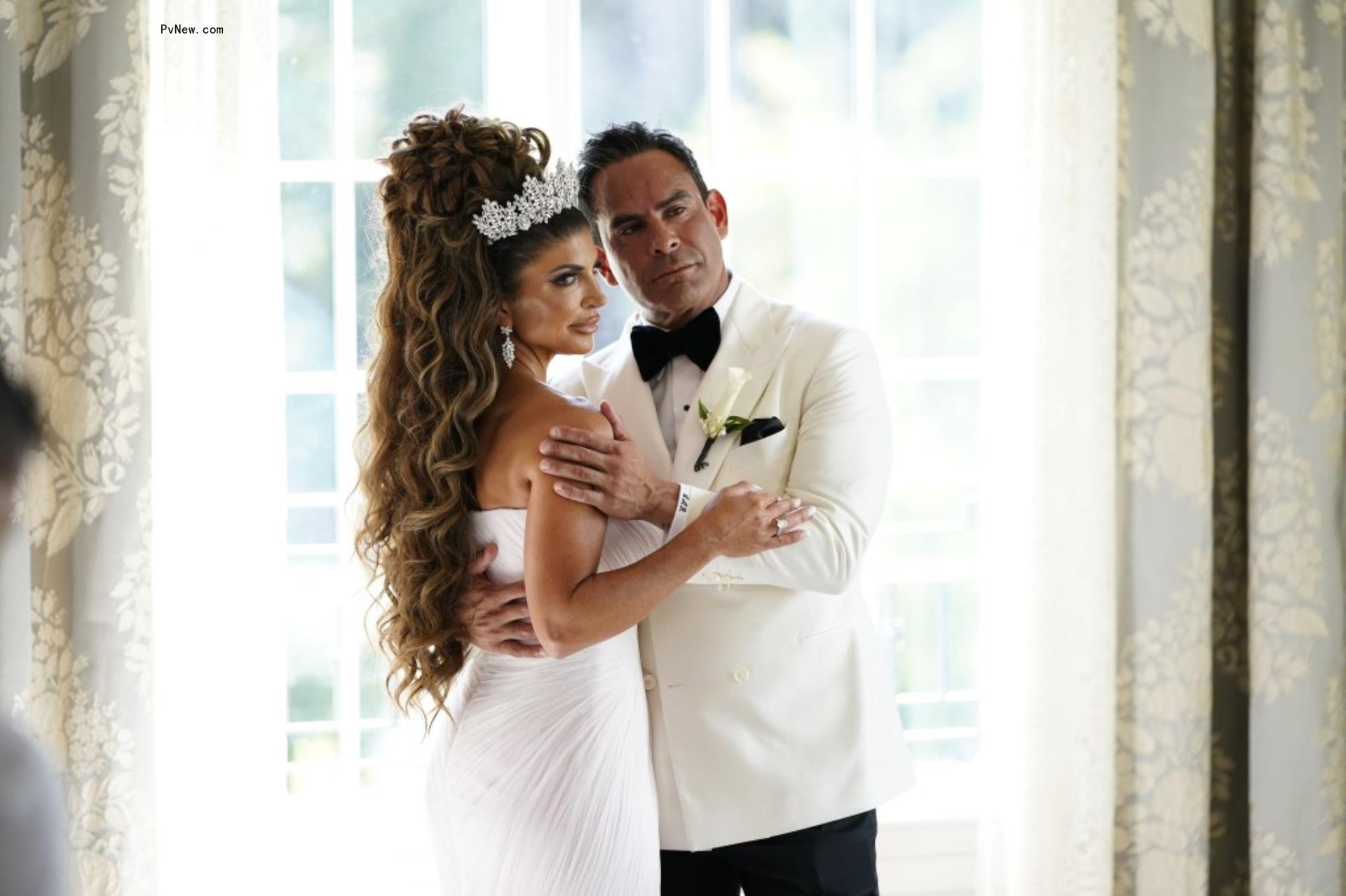 Luis Ruelas, Teresa Giudice