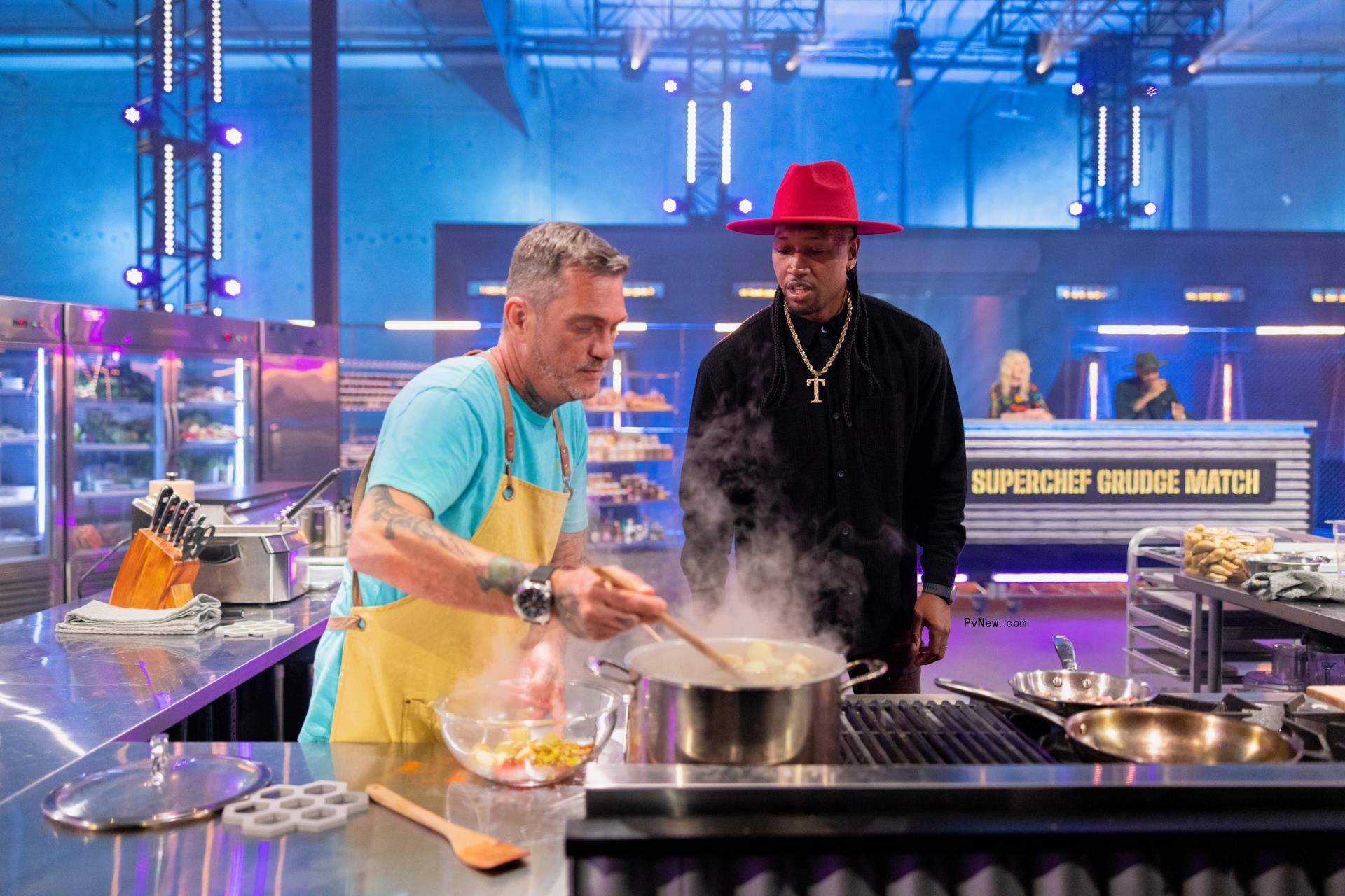 Host Darnell Ferguson on “SuperChef: Grudge Match.”