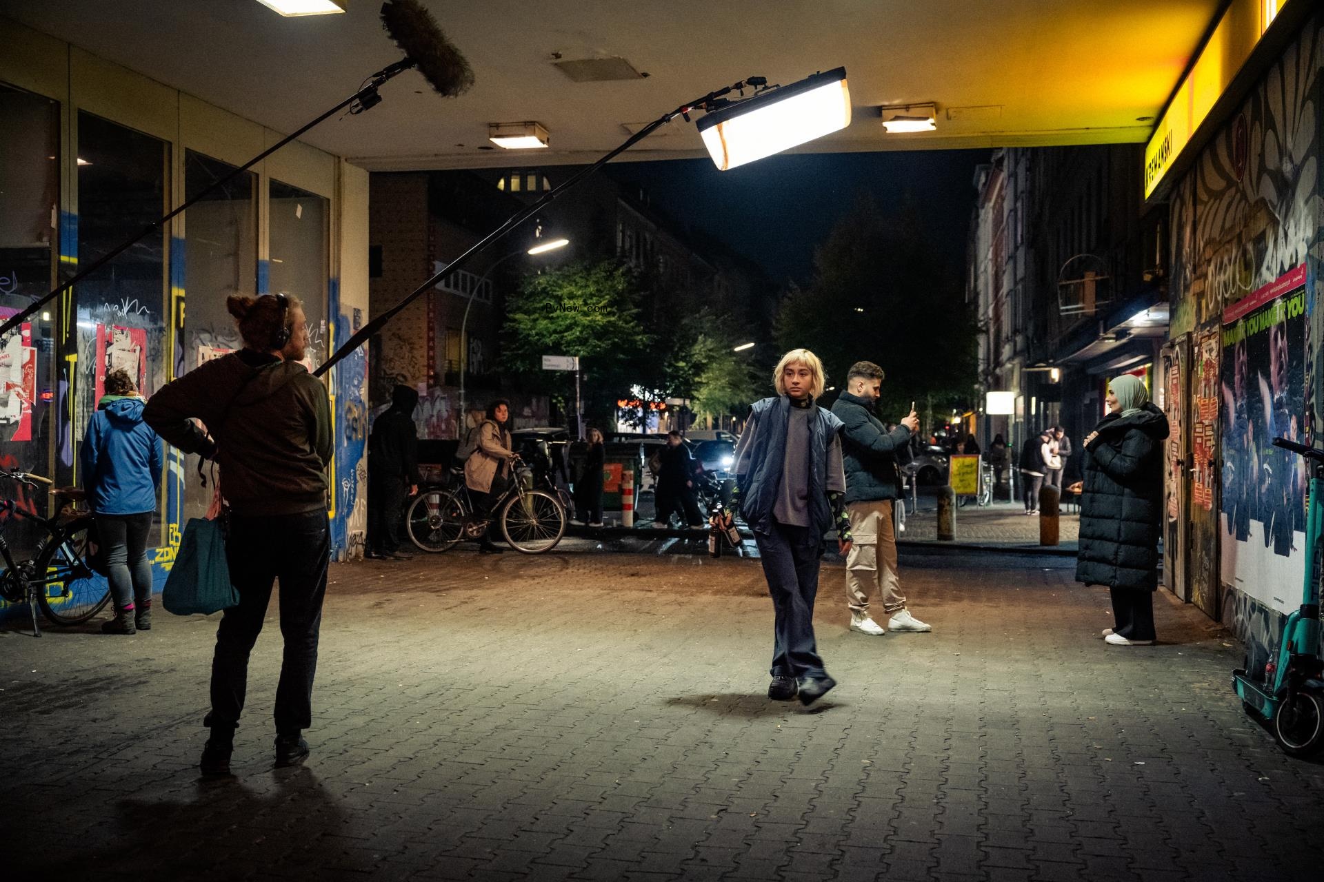 Showcasing Stress-Filled Reality of Emergency Medicine, Gritty Hospital Drama ‘KRANK Berlin’ Strives for Authenticity