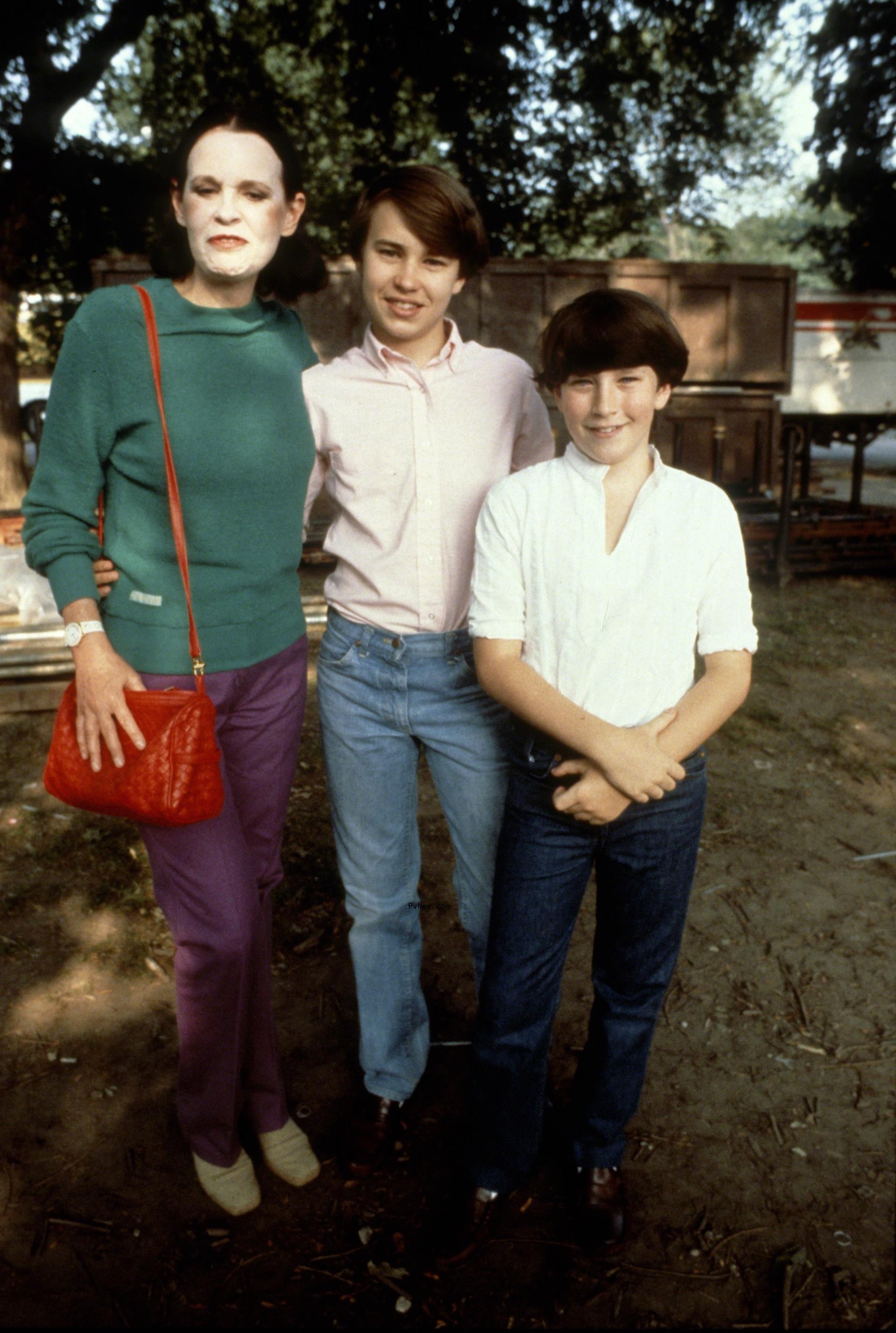 Gloria Vanderbilt and her sons, Cooper and Carter.