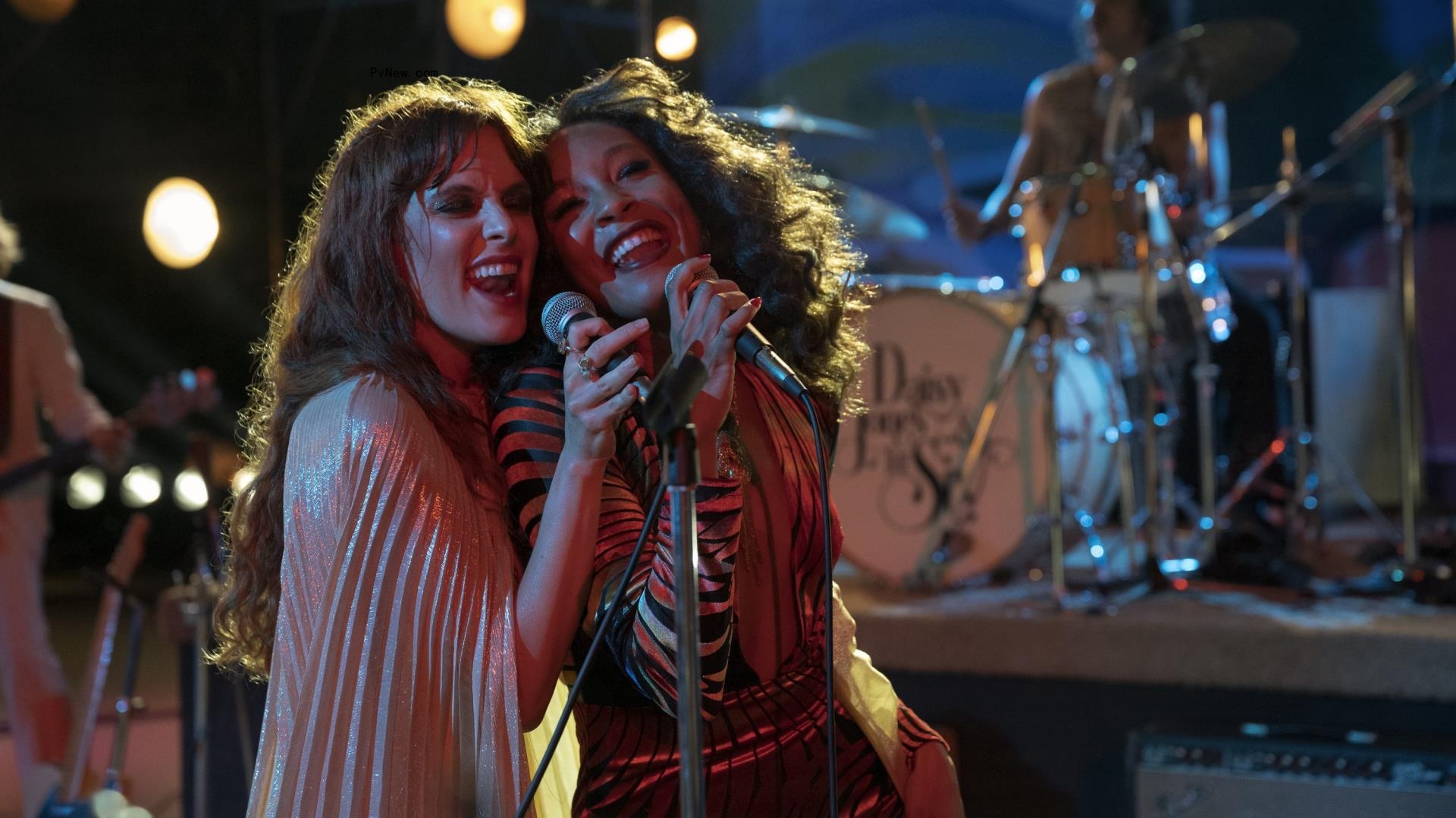 ‘Daisy Jo<i></i>nes & the Six’ Showrunners Break Down That Epic Finale, Book Changes and a Potential Season 2
