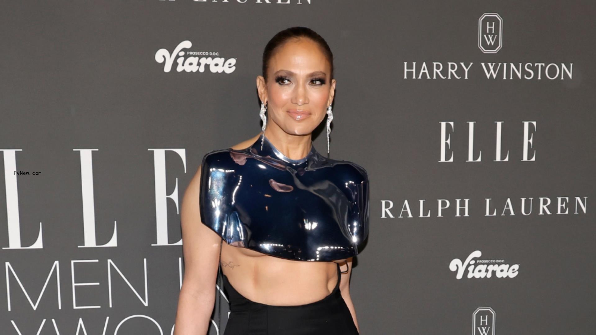 Jennifer Lopez Accepts Fifth Icon Award and Talks Not Havin<i></i>g an Oscar, Grammy or Emmy