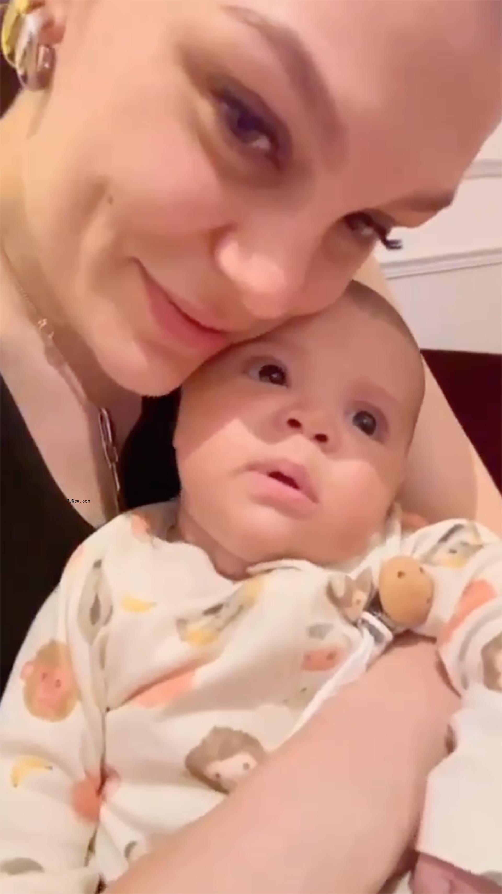 Jessie J with baby.