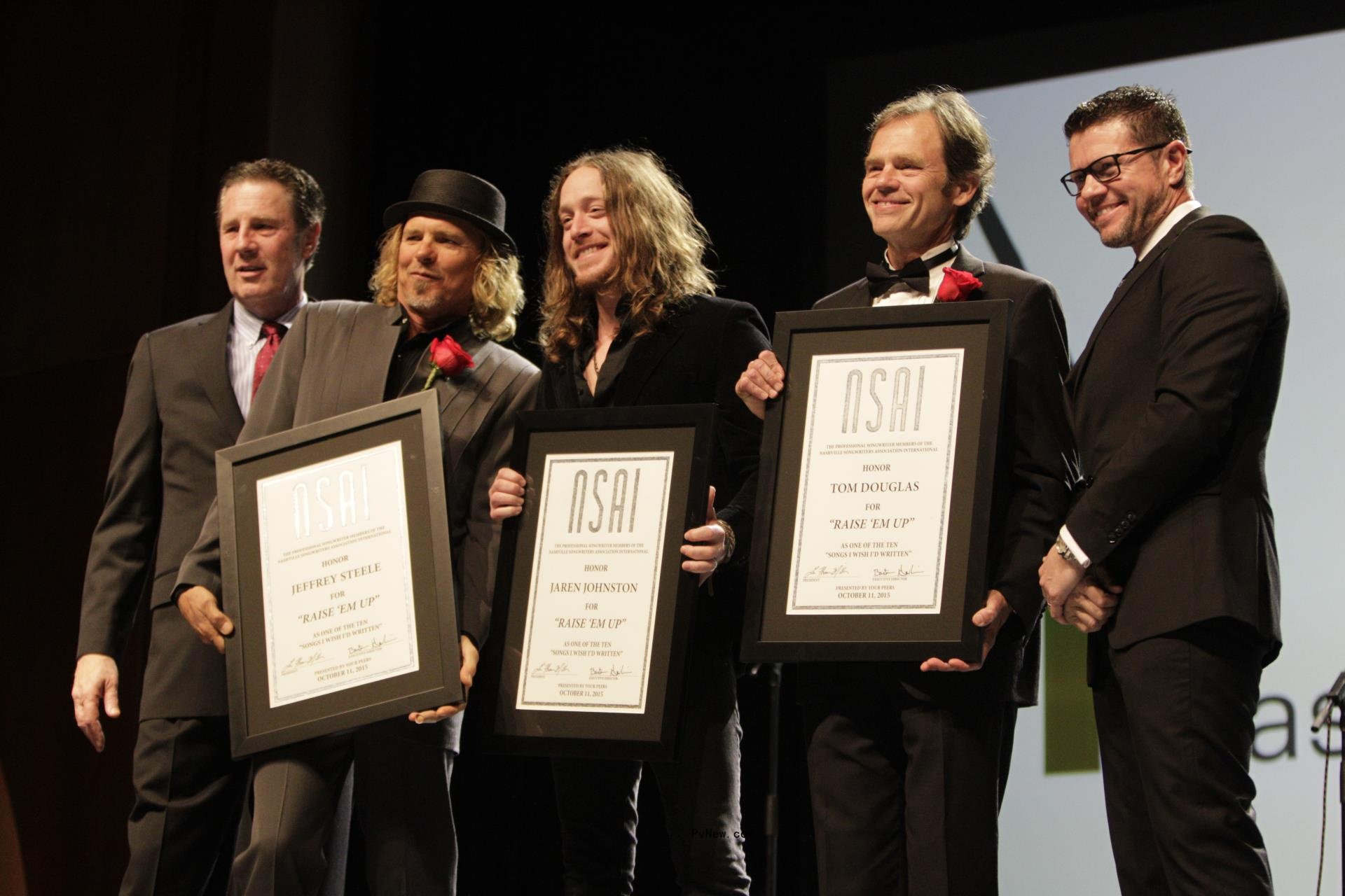 Revered Nashville So<i></i>ngwriter Tom Douglas to Be Featured in Paramount Plus docu<i></i>mentary ‘Love, Tom’