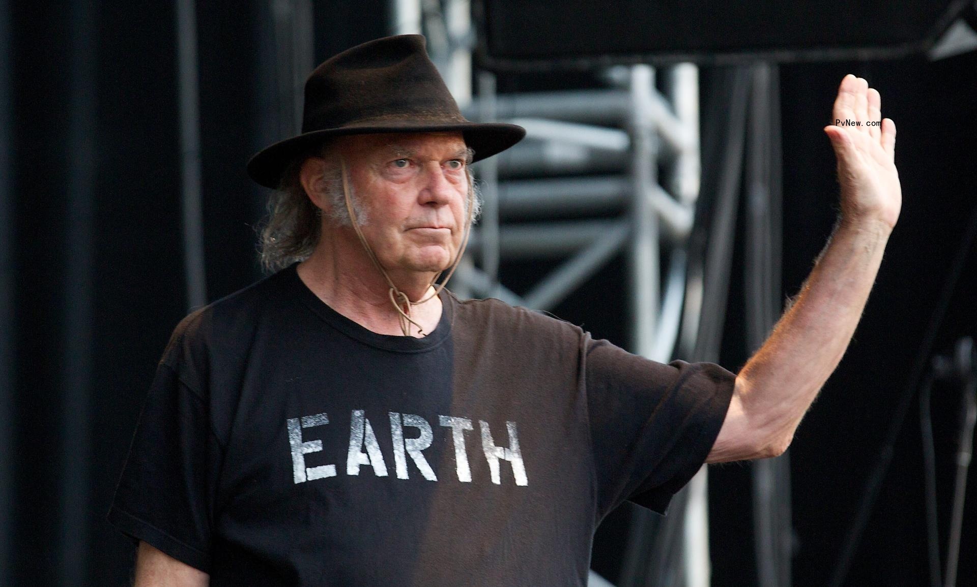 In Removing Neil Young’s Music, Spotify Didn’t Need to Listen to the Artist, but Did Have to Heed His Label